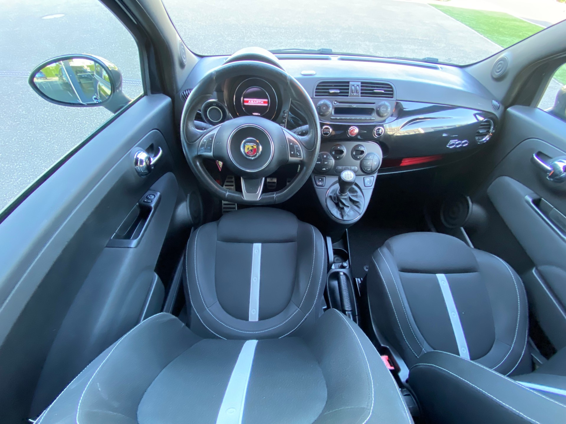 FIAT 500 1.4 16V Turbo Abarth-image-4