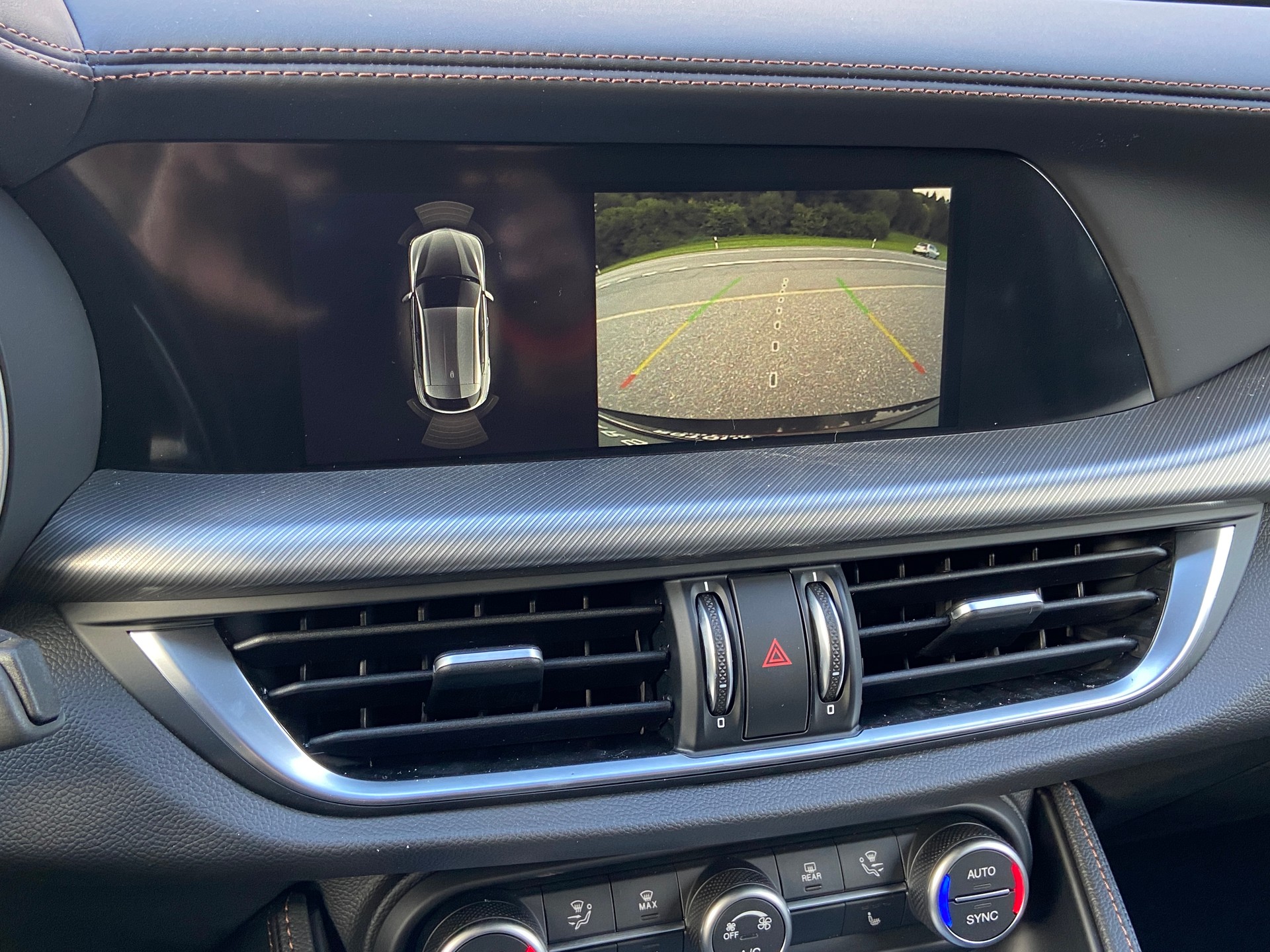 ALFA ROMEO Stelvio 2.0 Intensa Sky Q4 AT8-image-16