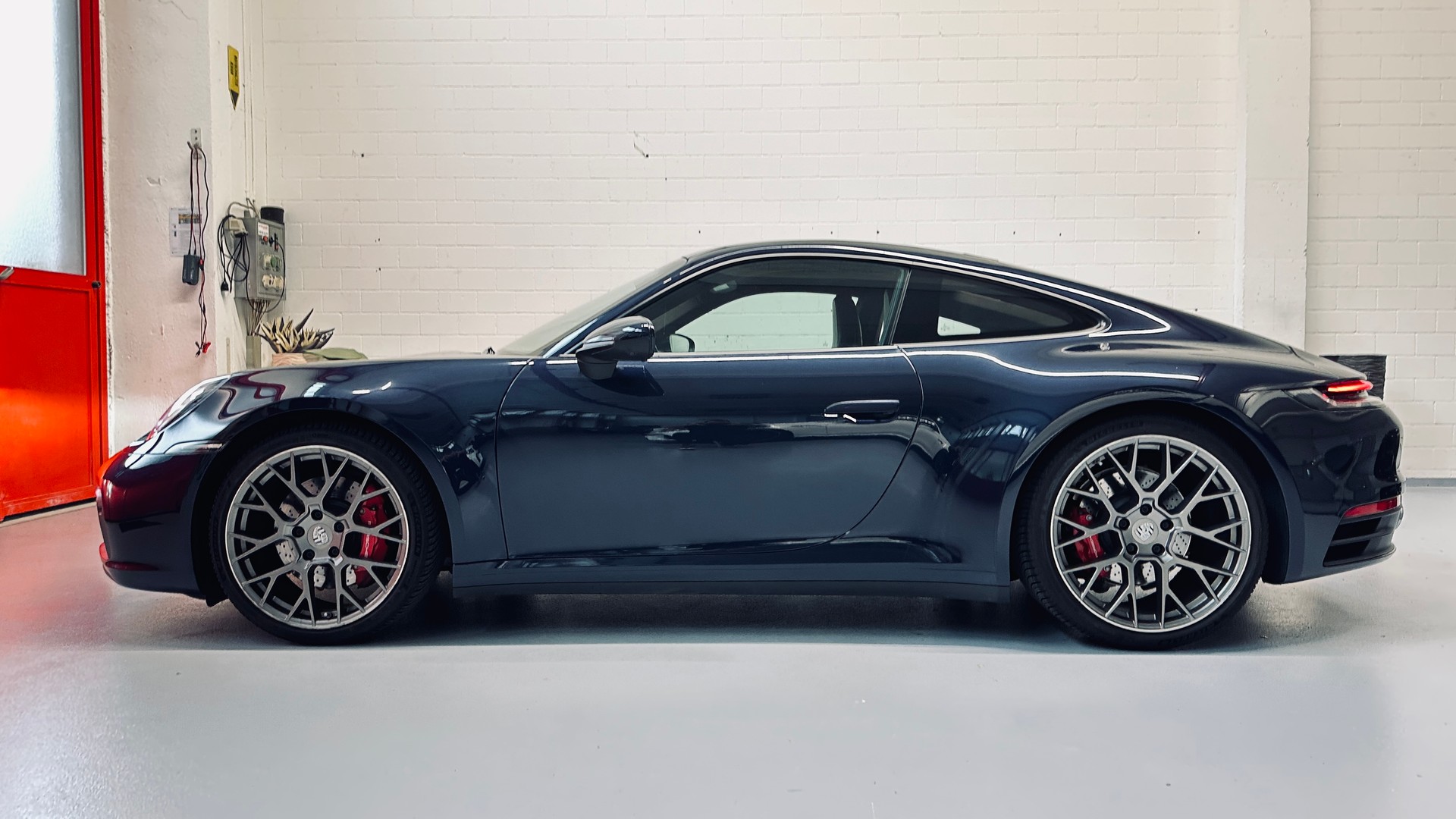 PORSCHE 911 Carrera 4S PDK frisch ab Porsche Service