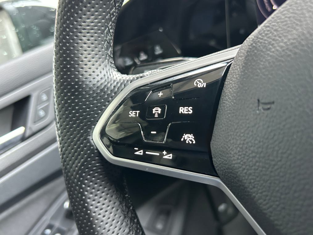 VW Golf VIII 1.4 TSi PHEV GTE-image-4