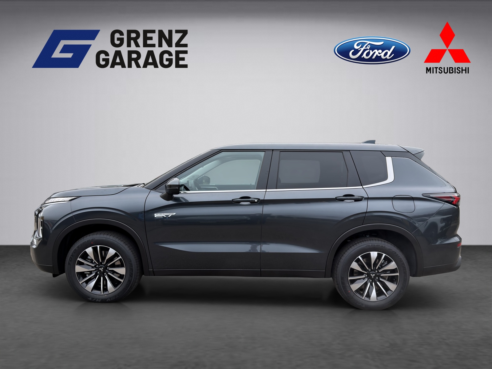 MITSUBISHI Outlander 2.4 PHEV Invite 4x4-image-1