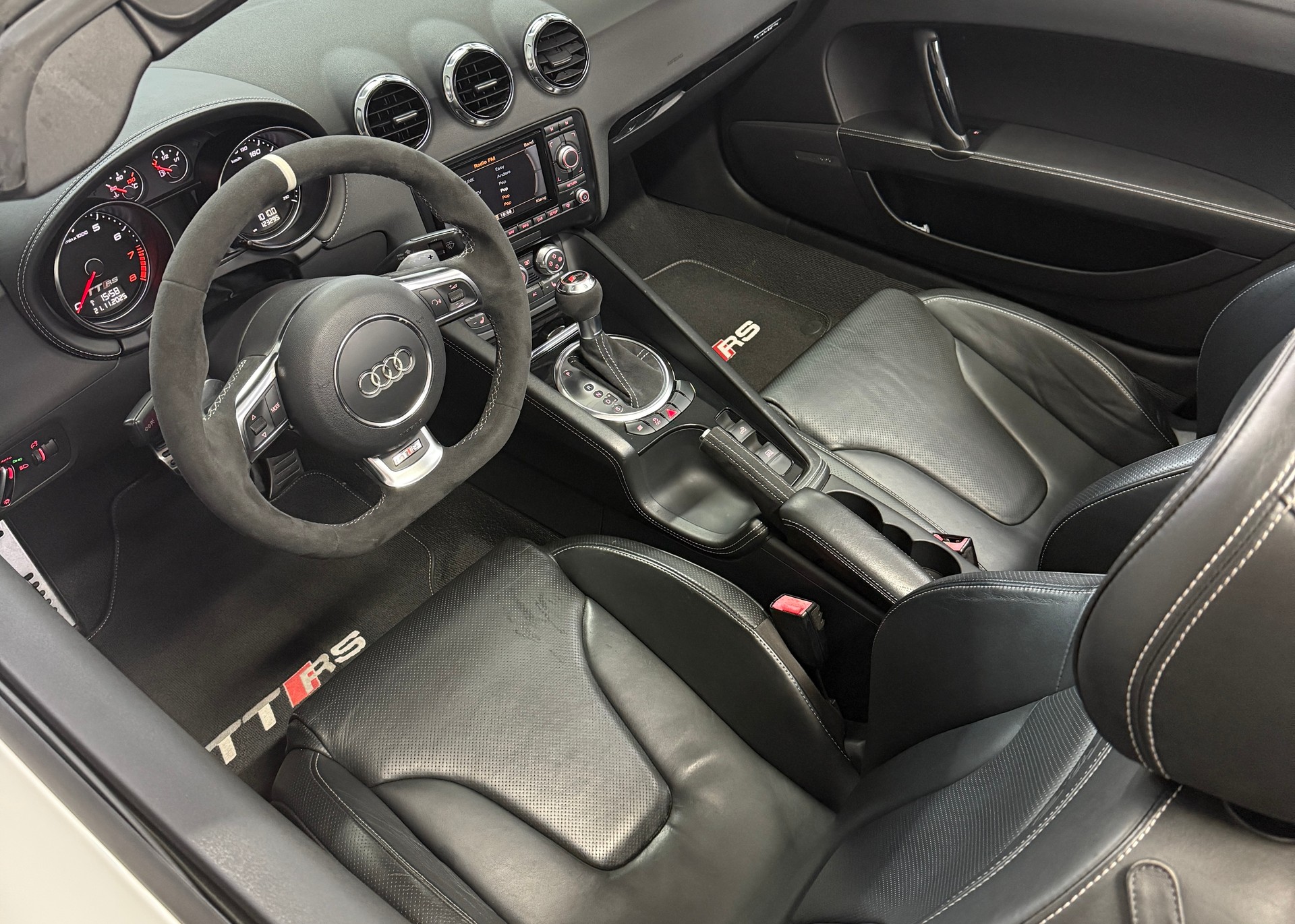 AUDI TT RS Roadster 2.5 TFSI quattro-image-7