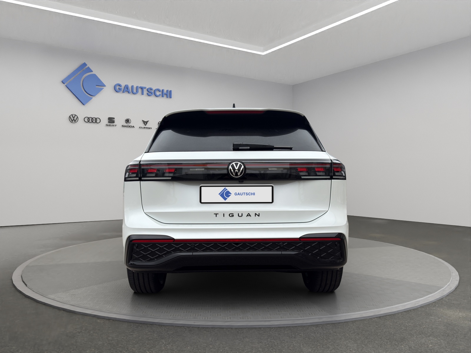 VW VW Tiguan R-Line-image-3