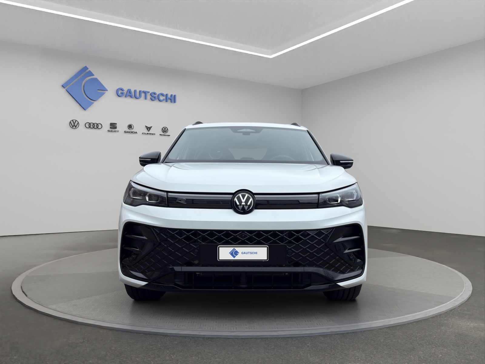 VW VW Tiguan R-Line-image-4