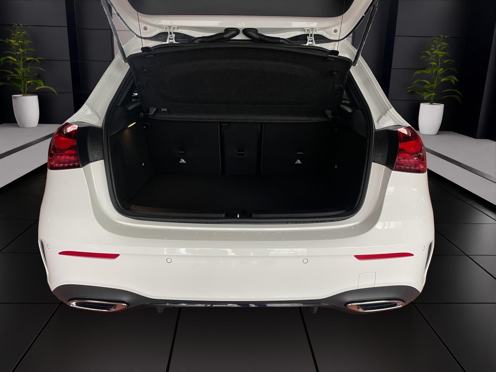 MERCEDES-BENZ A 250 e EQ Star AMG Line-image-8