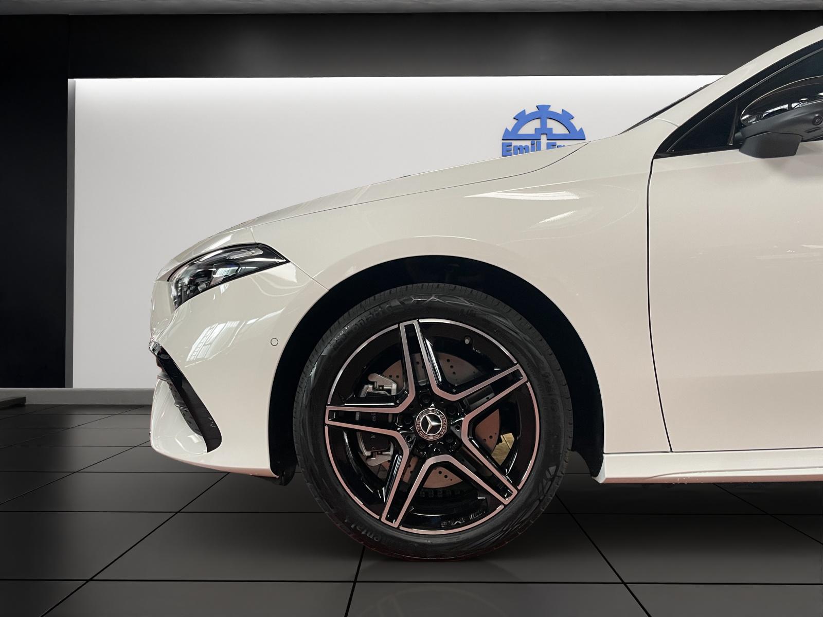 MERCEDES-BENZ A 250 e EQ Star AMG Line-image-9