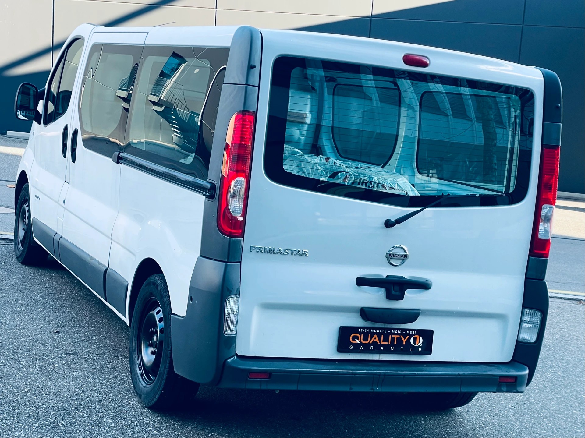 NISSAN Primastar 2.5dCi 150 Premium 2.9t-image-2