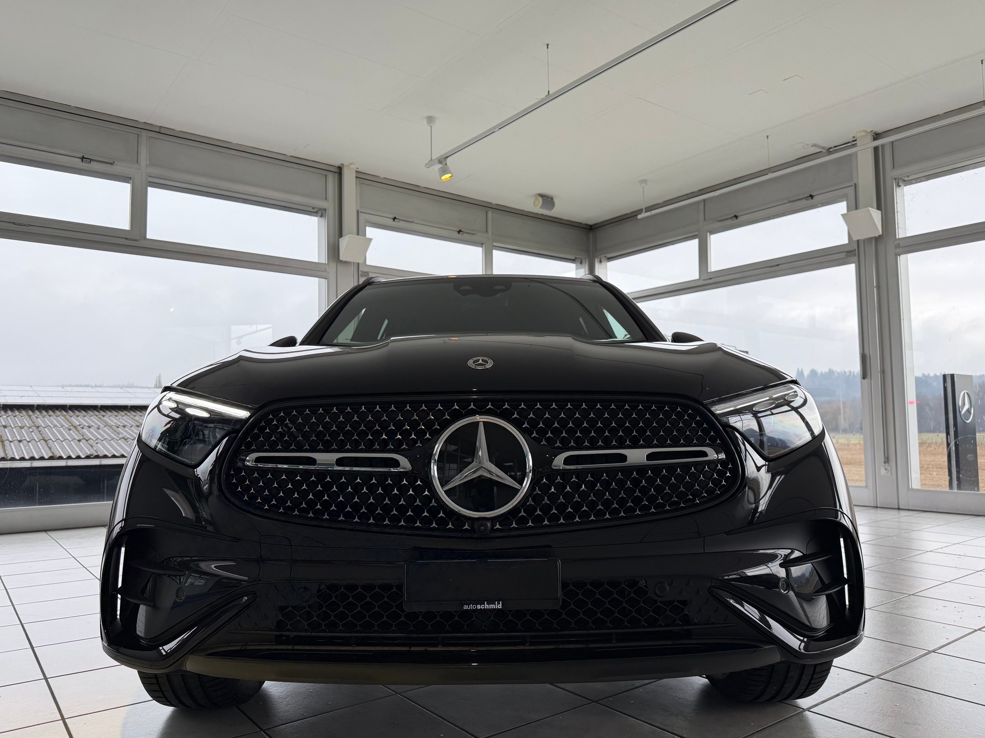 MERCEDES-BENZ GLC 220 d 4MATIC-showroom-element-1