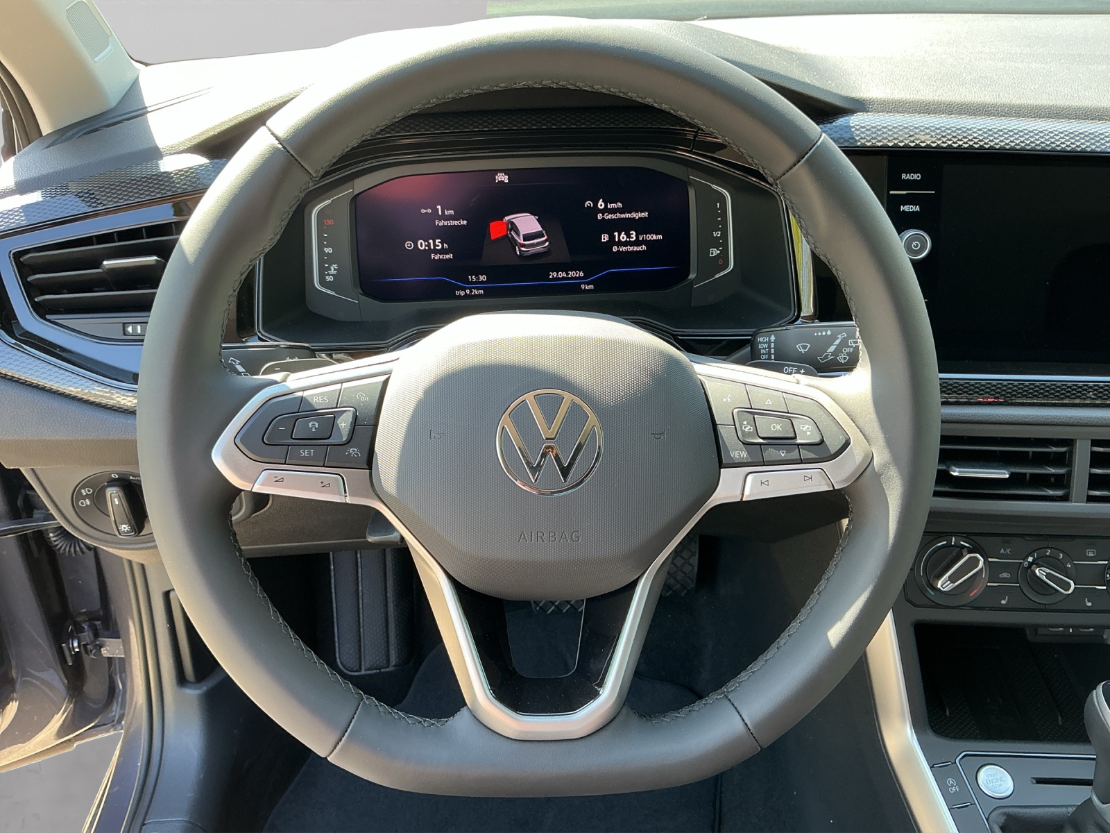 VW Polo 1.0 TSI Life DSG-image-5