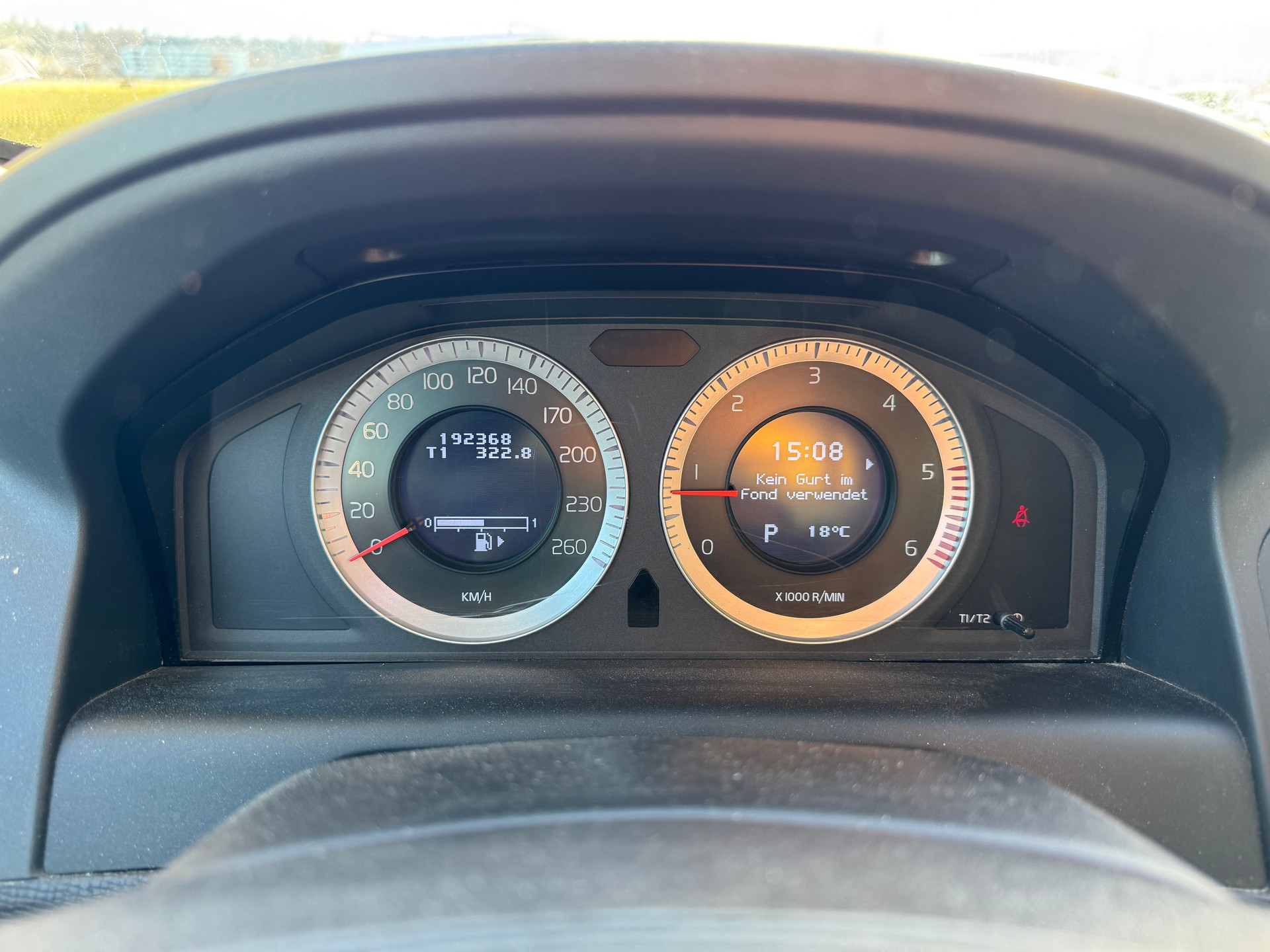 VOLVO XC60 D5 AWD Geartronic-image-8