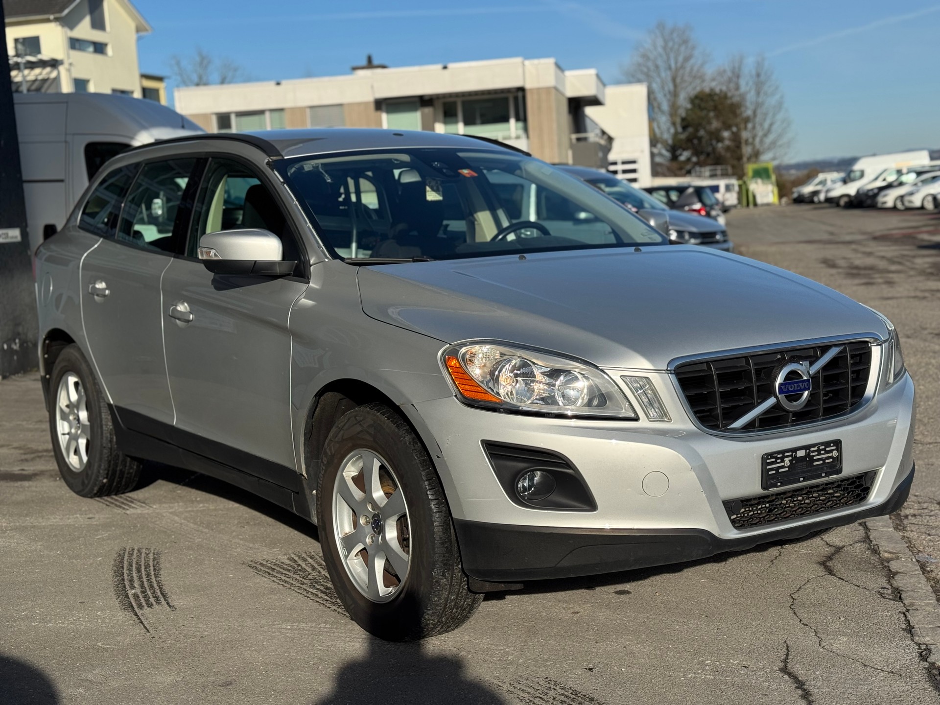 VOLVO XC60 D5 AWD Geartronic-image-0