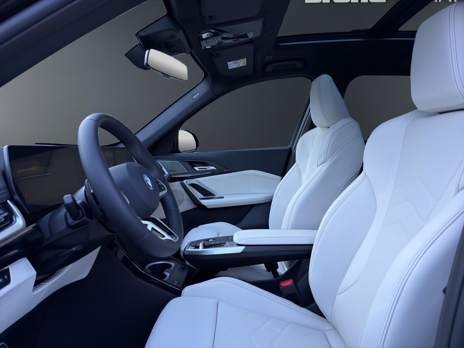 BMW iX1 30 xDrive-image-10