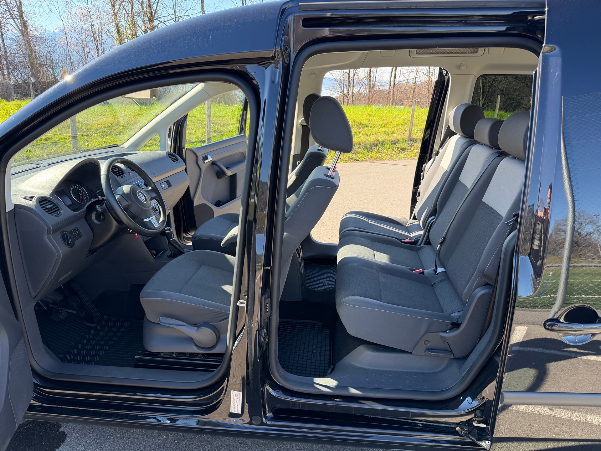 VW Caddy 1.6 TDI Blue Motion TechnologyTrendline-image-13