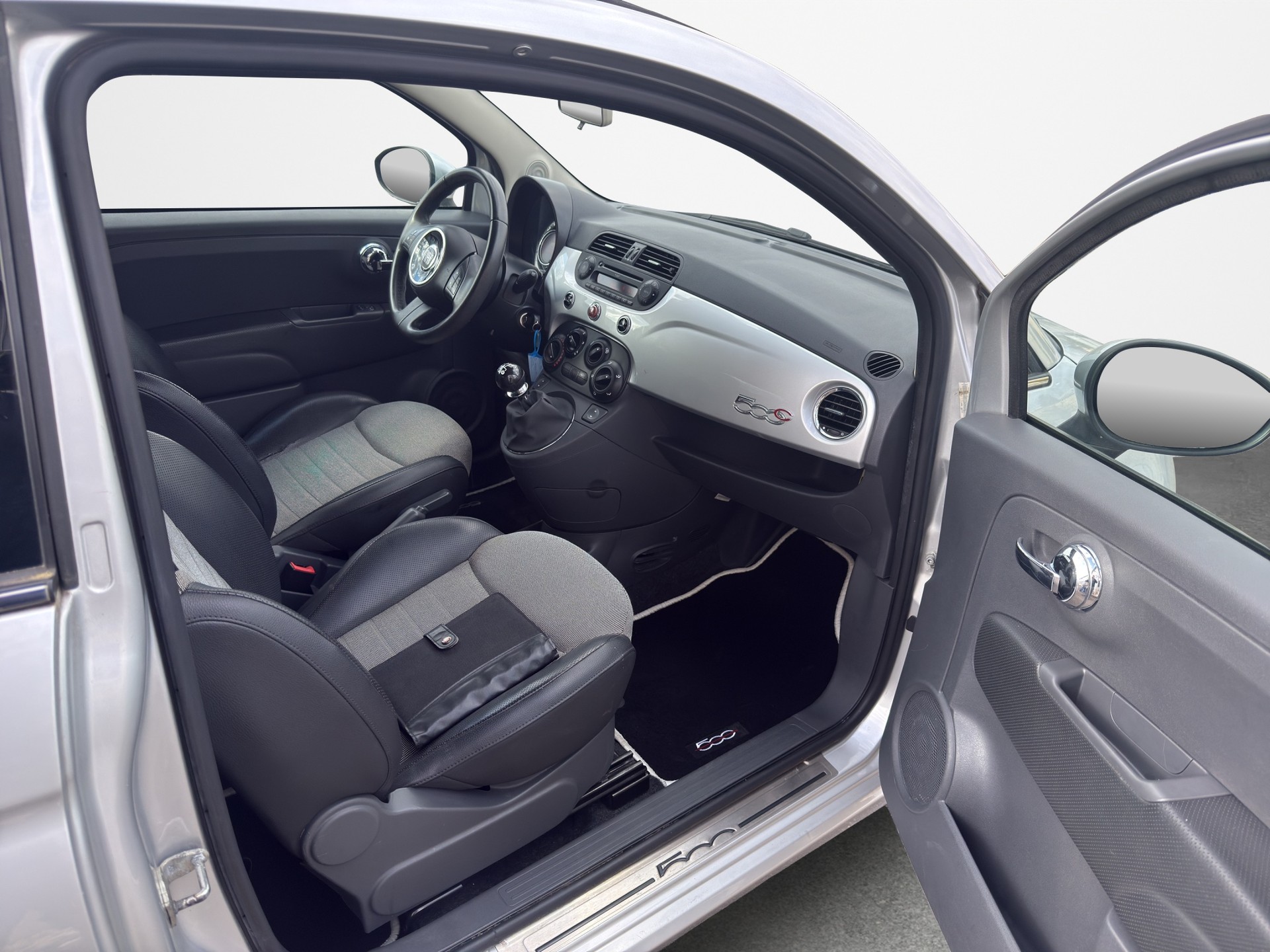 FIAT 500 1.2 Lounge-image-10