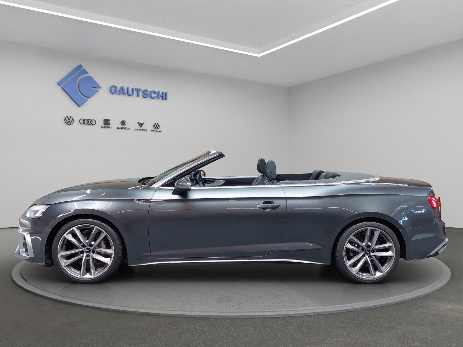 AUDI A5 Cabriolet 40 TFSI S-Line Attraction S-tronic quattro-image-2