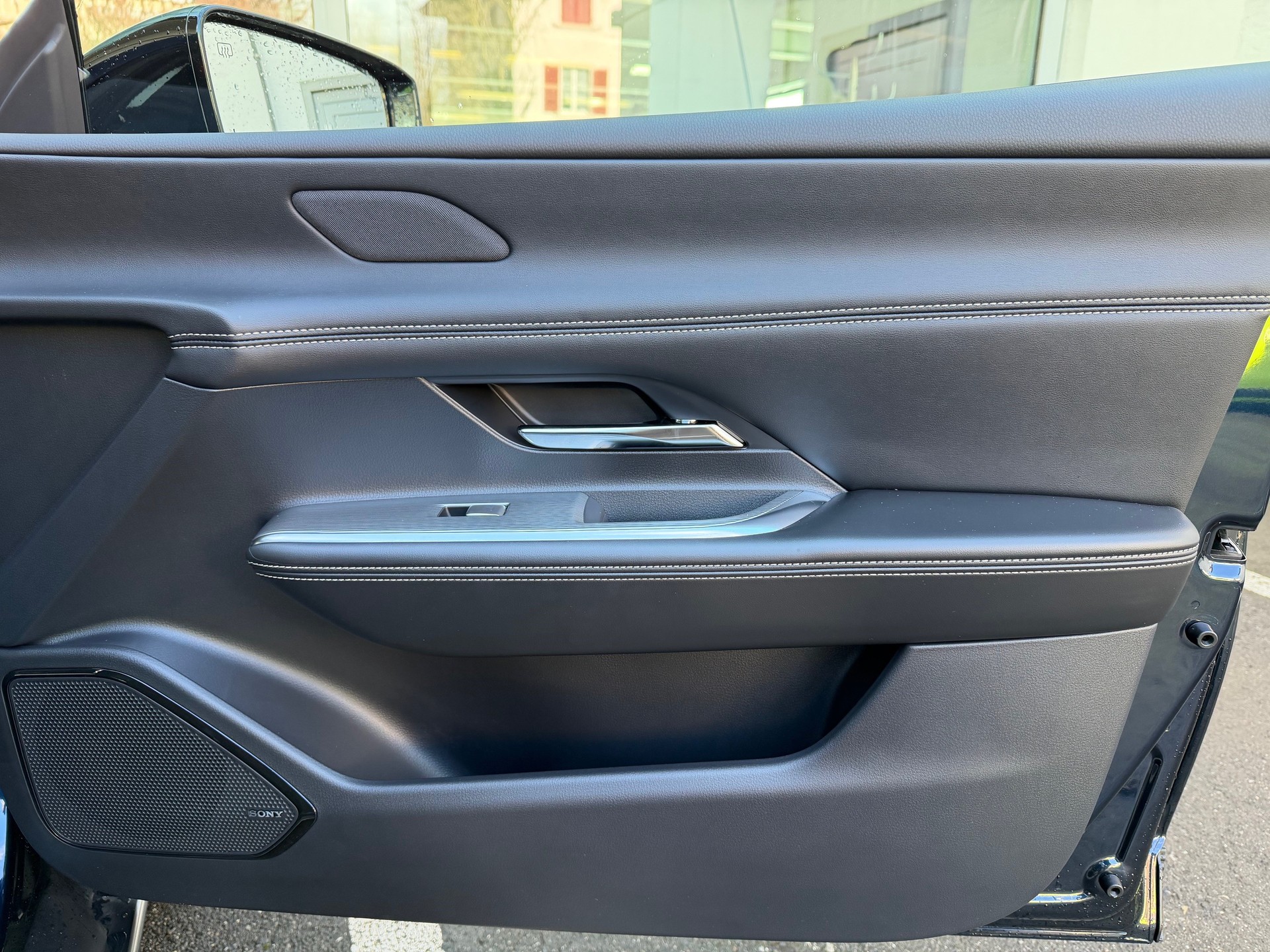 MAZDA 6e 245 80kWh Takumi-image-8