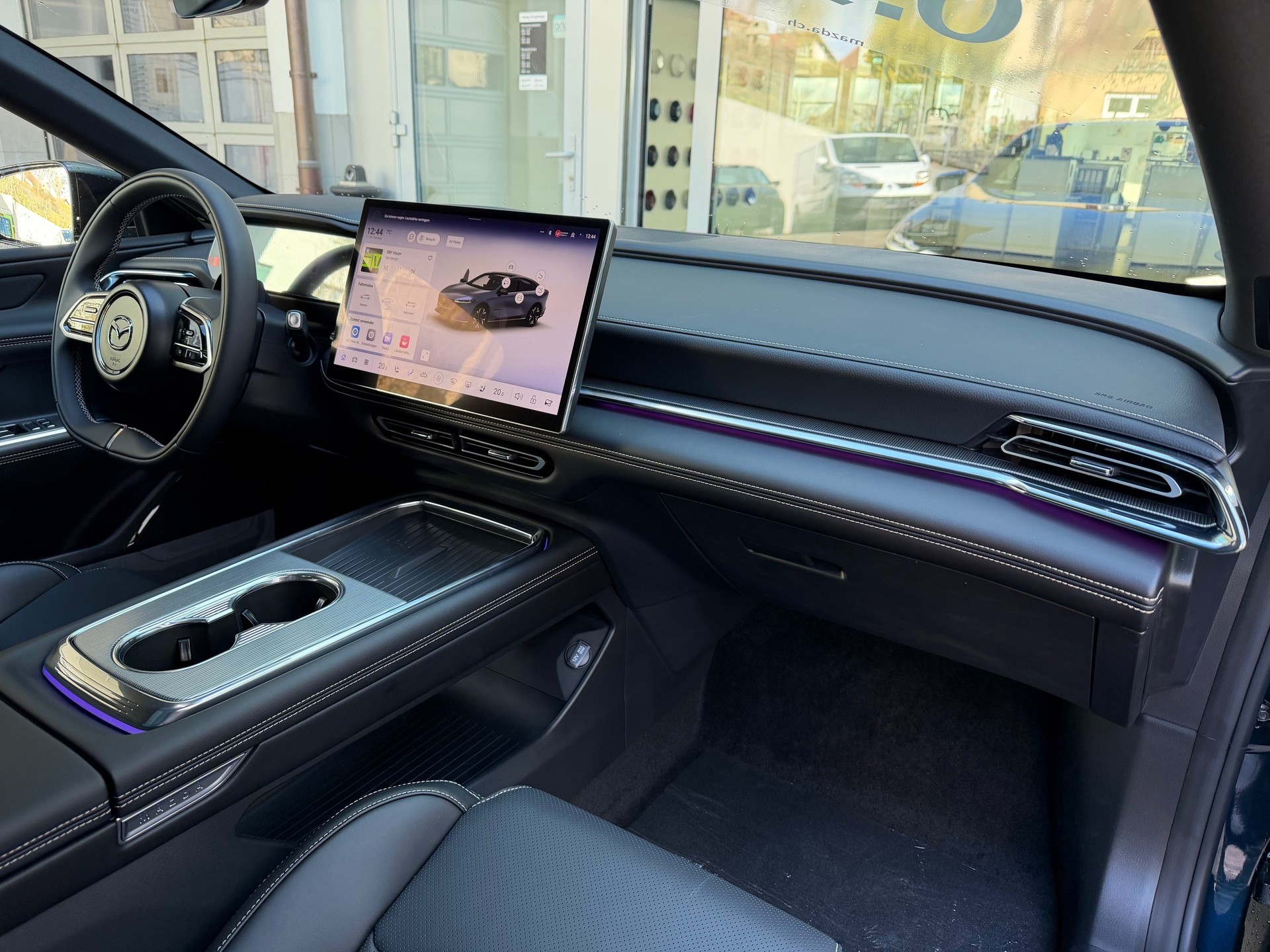 MAZDA 6e 245 80kWh Takumi-image-5