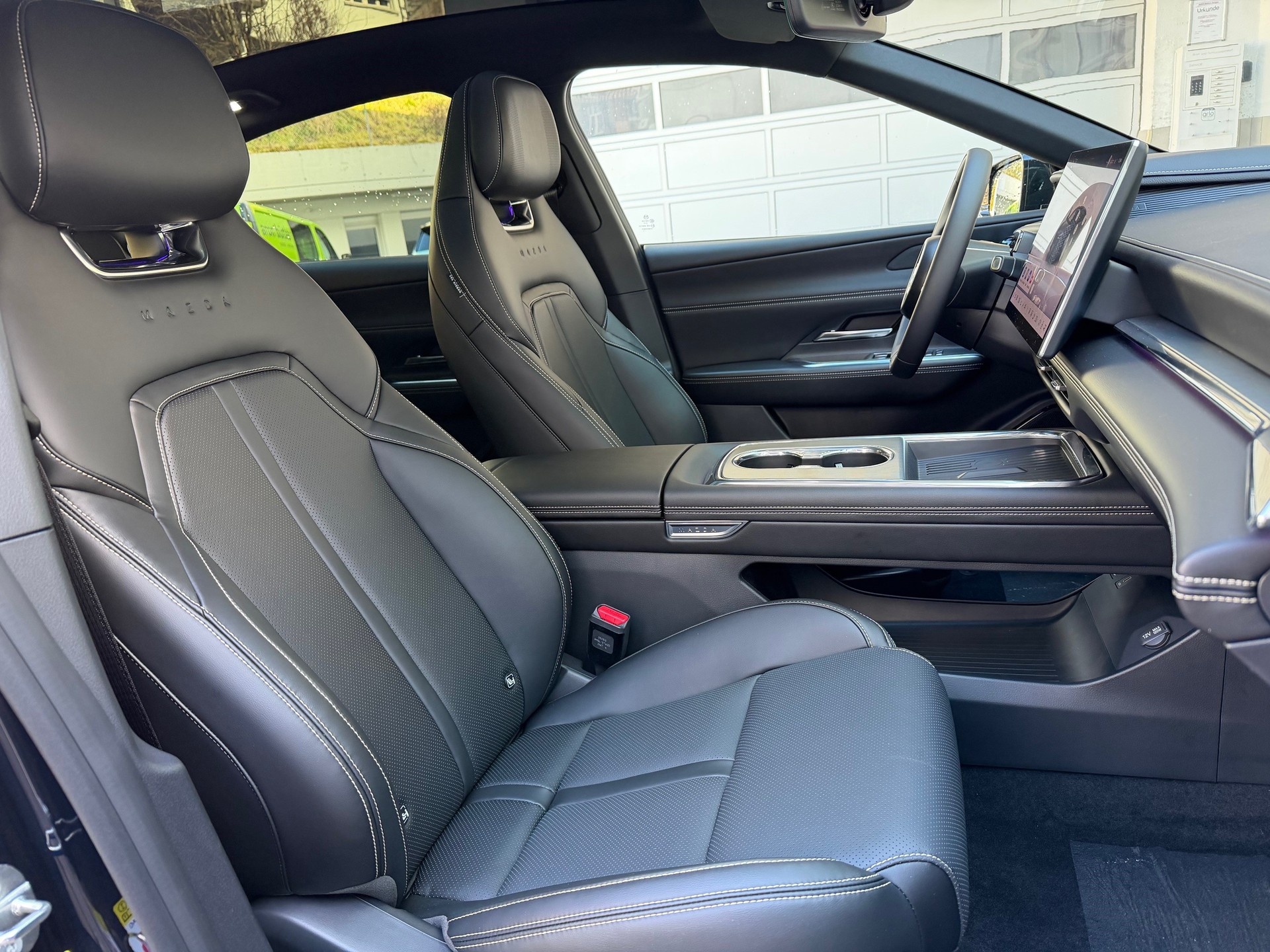MAZDA 6e 245 80kWh Takumi-image-7