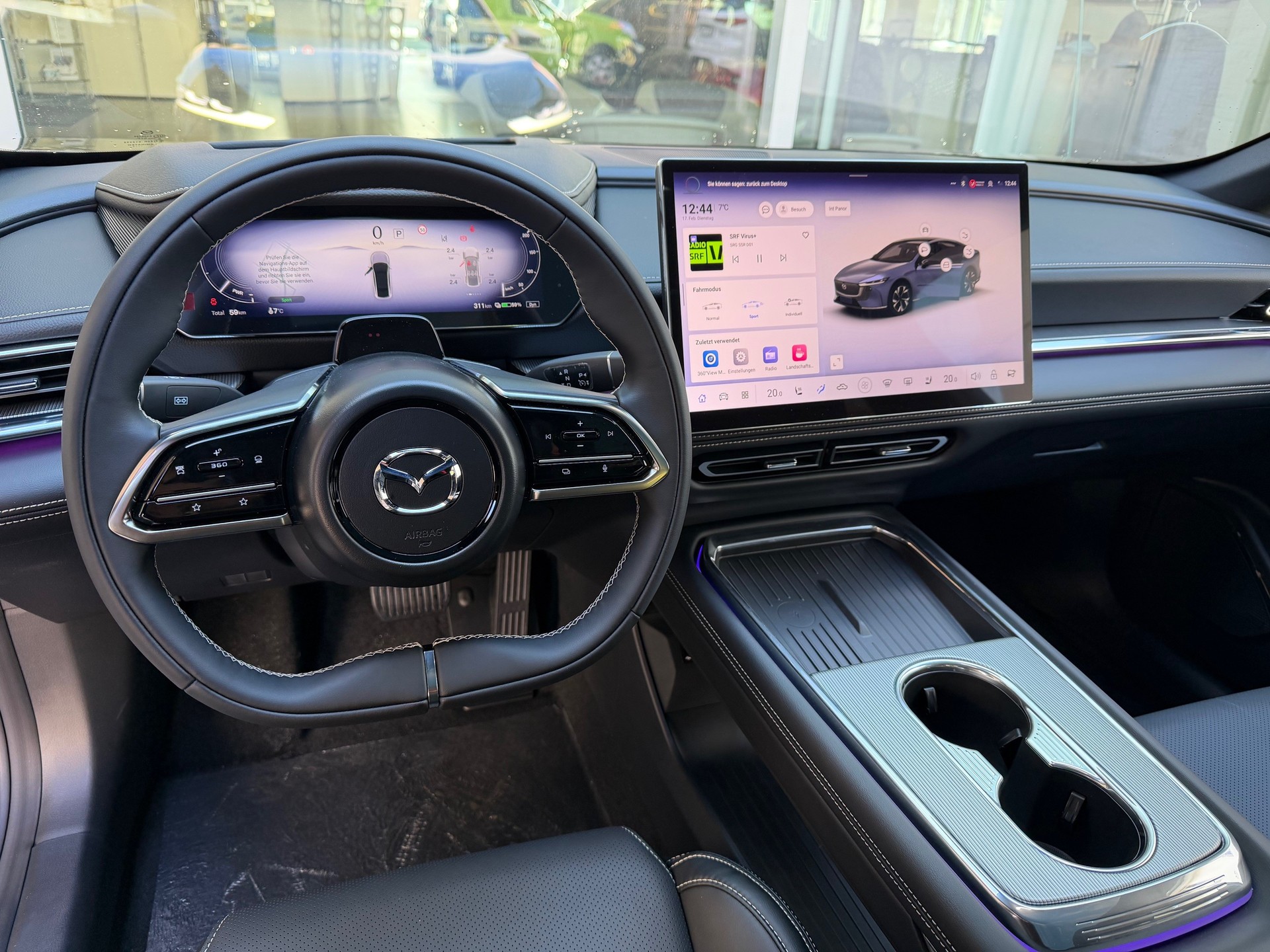 MAZDA 6e 245 80kWh Takumi-image-6