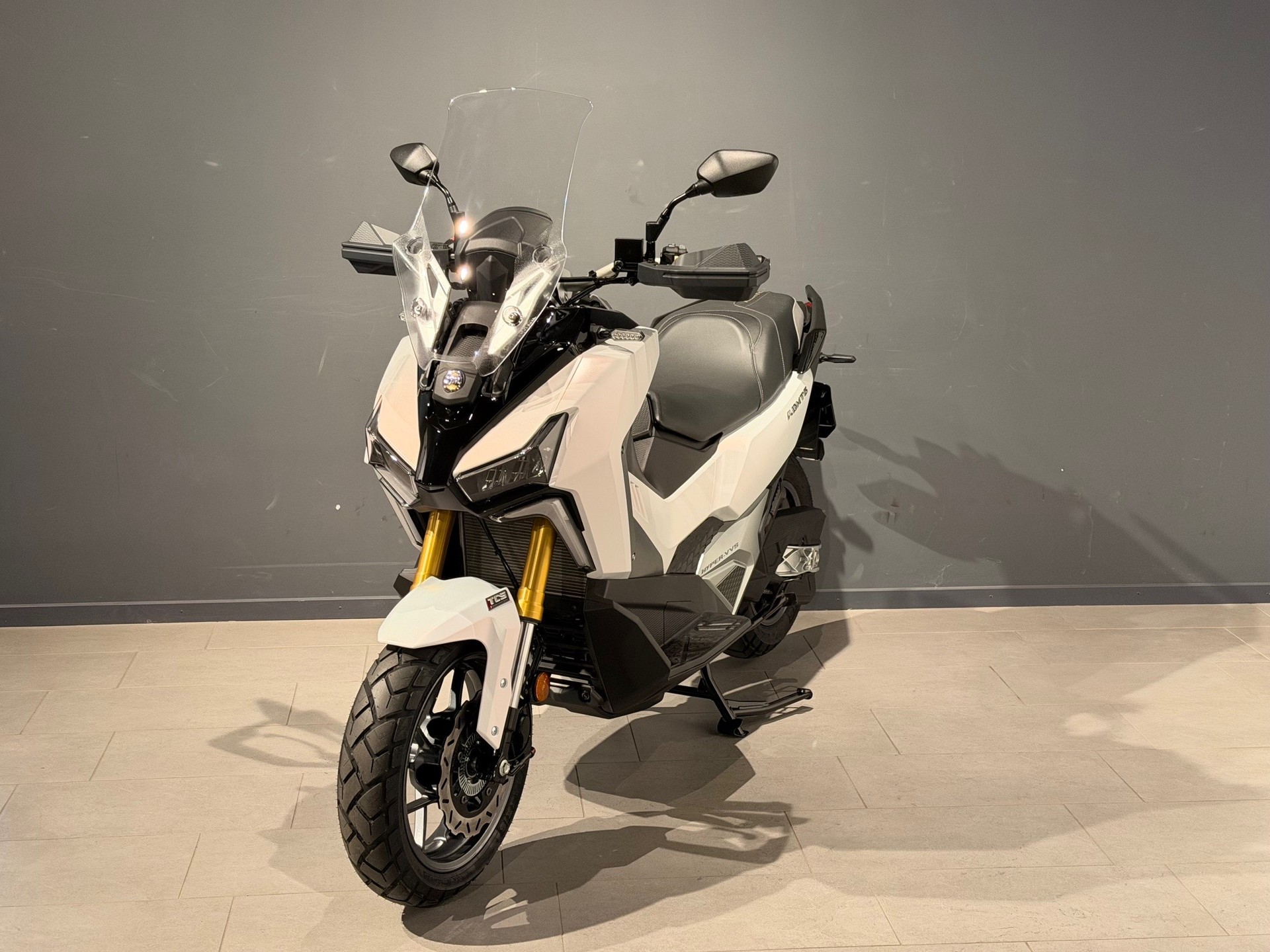 SYM ADX 400-showroom-element-2