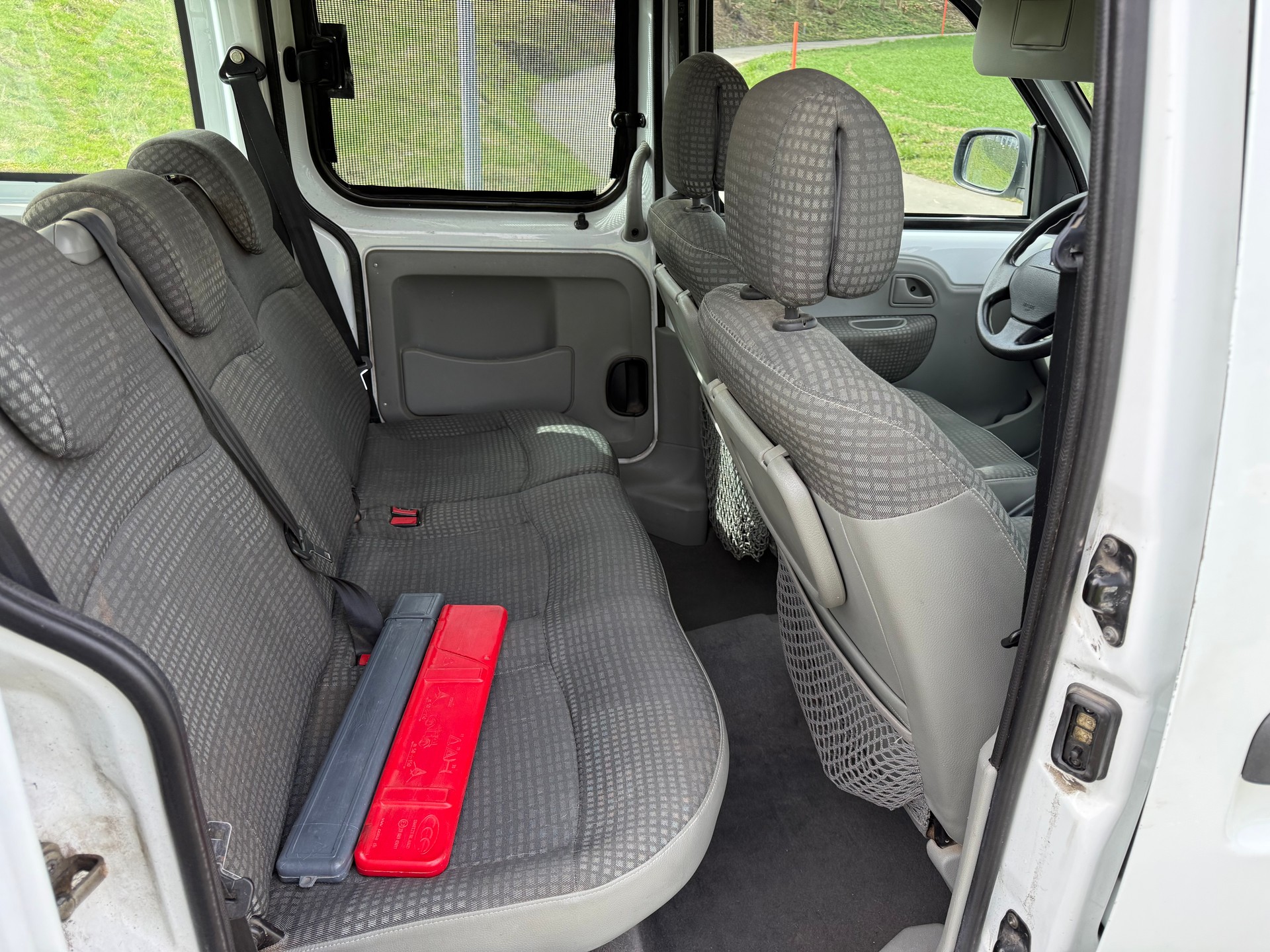 RENAULT Kangoo 1.6 16V Expression-image-6