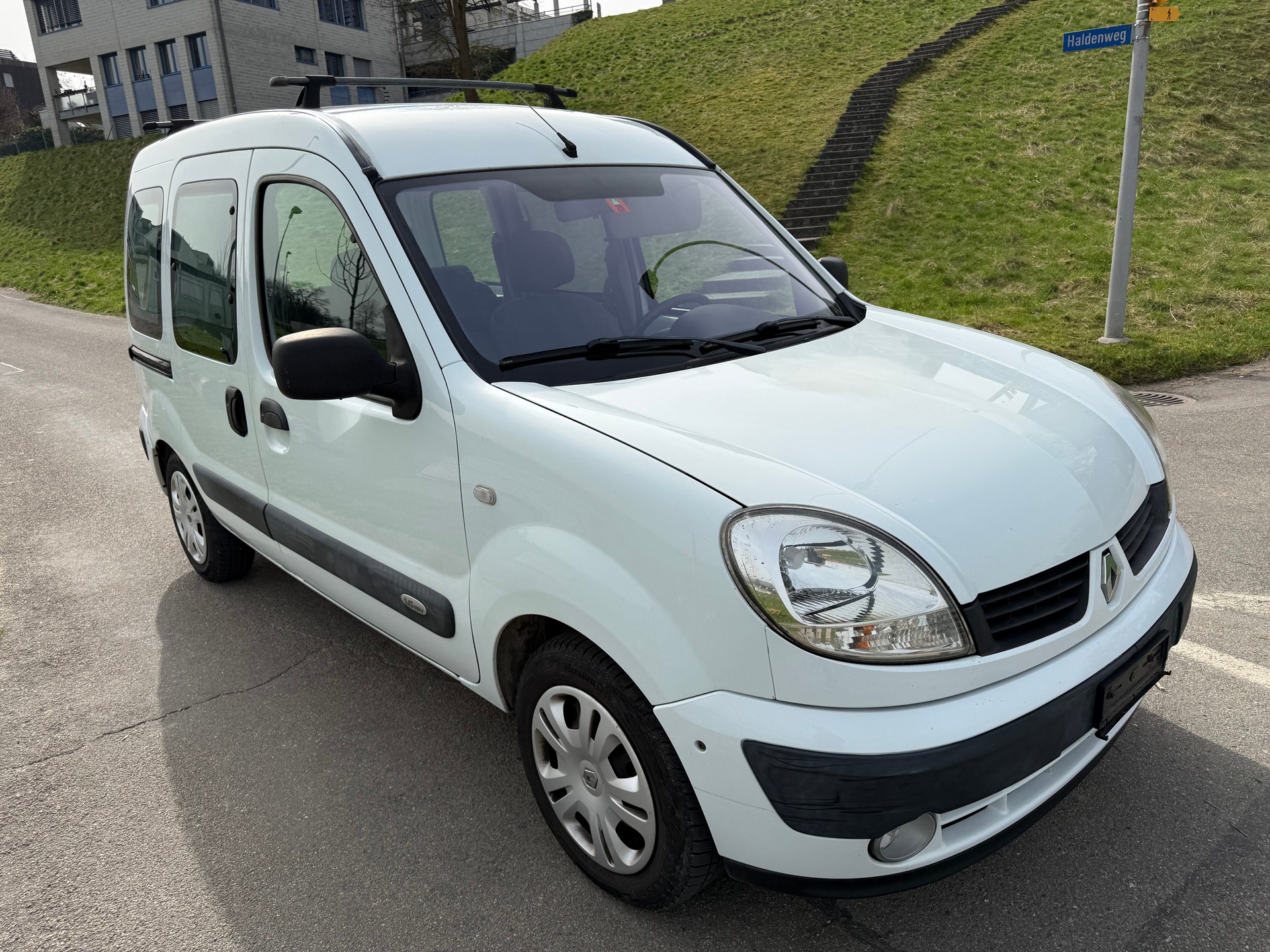 RENAULT Kangoo 1.6 16V Expression-image-1