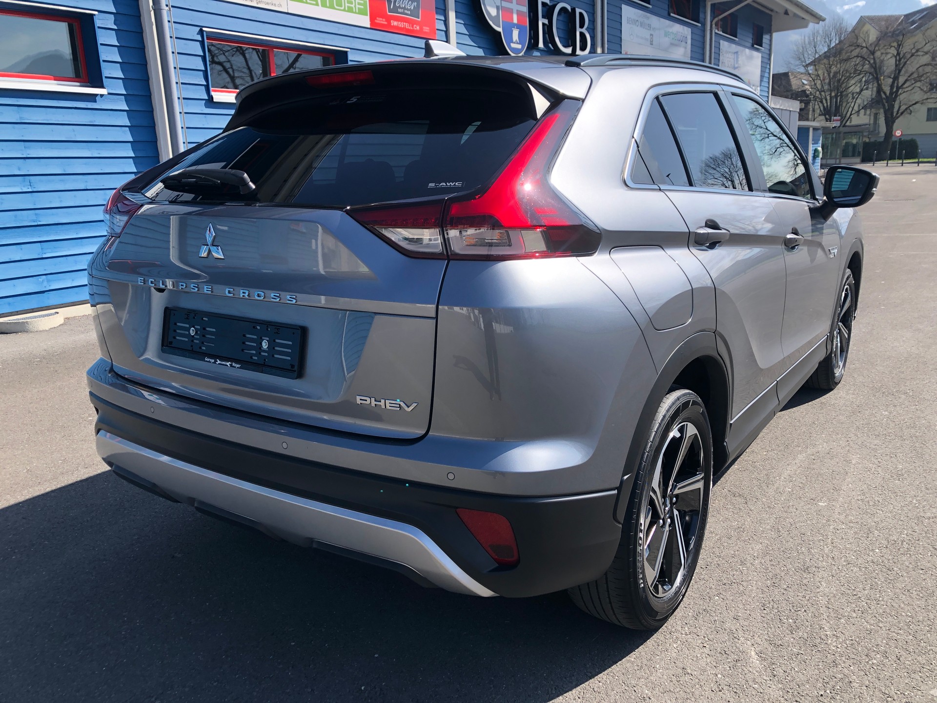 MITSUBISHI Eclipse Cross 2.4 PHEV Style 4WD-image-2