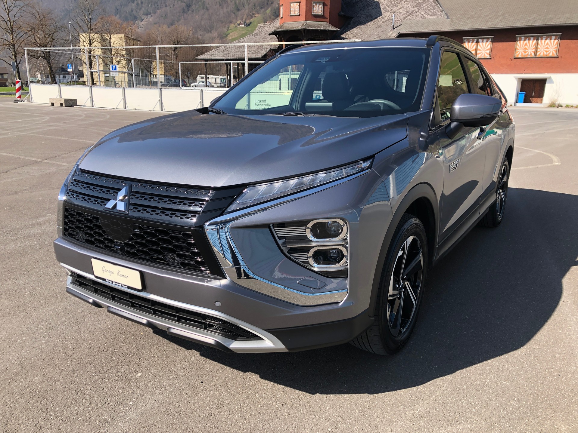 MITSUBISHI Eclipse Cross 2.4 PHEV Style 4WD-image-1