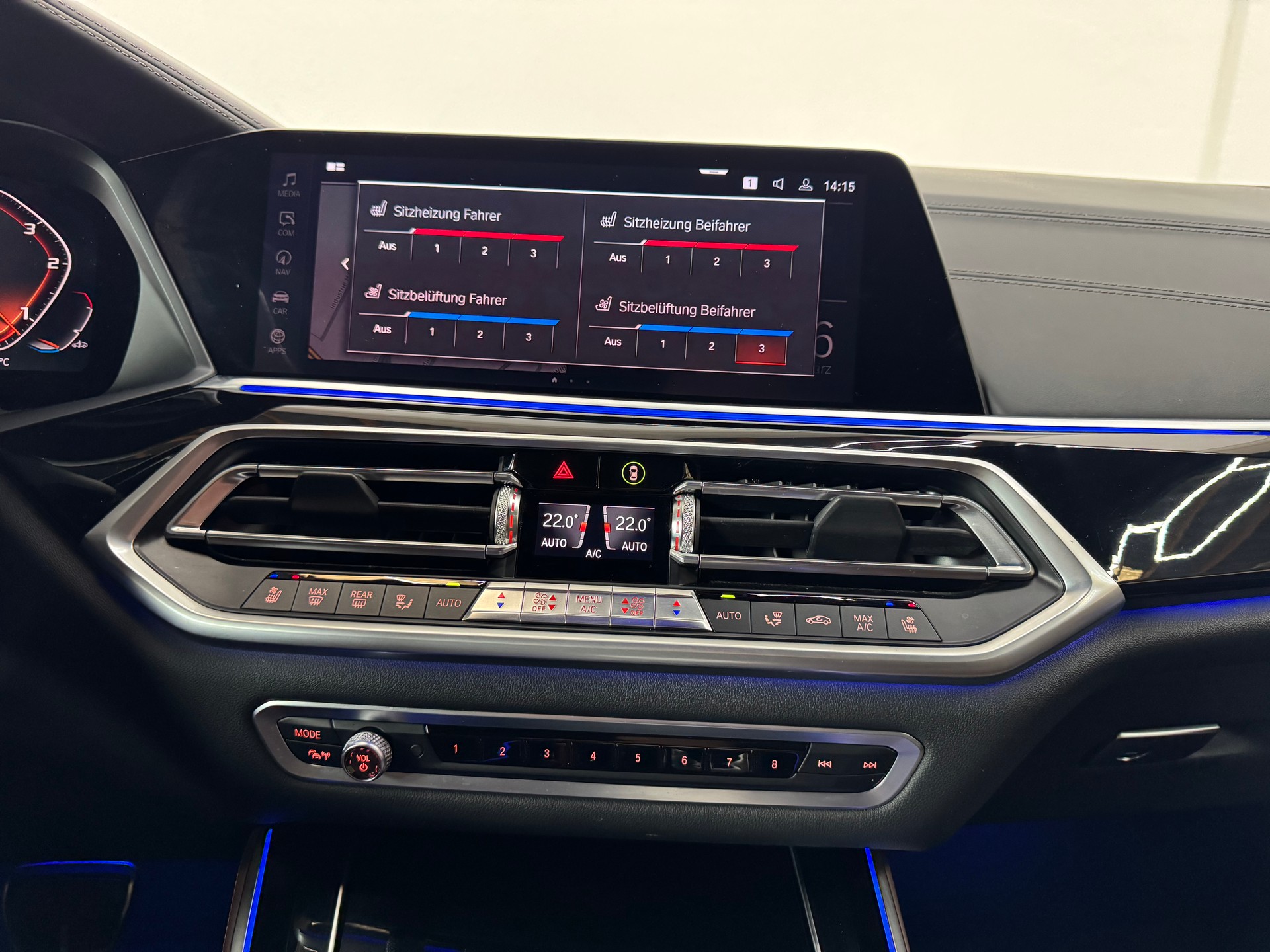 BMW X5 xDrive M50d Steptronic-image-18