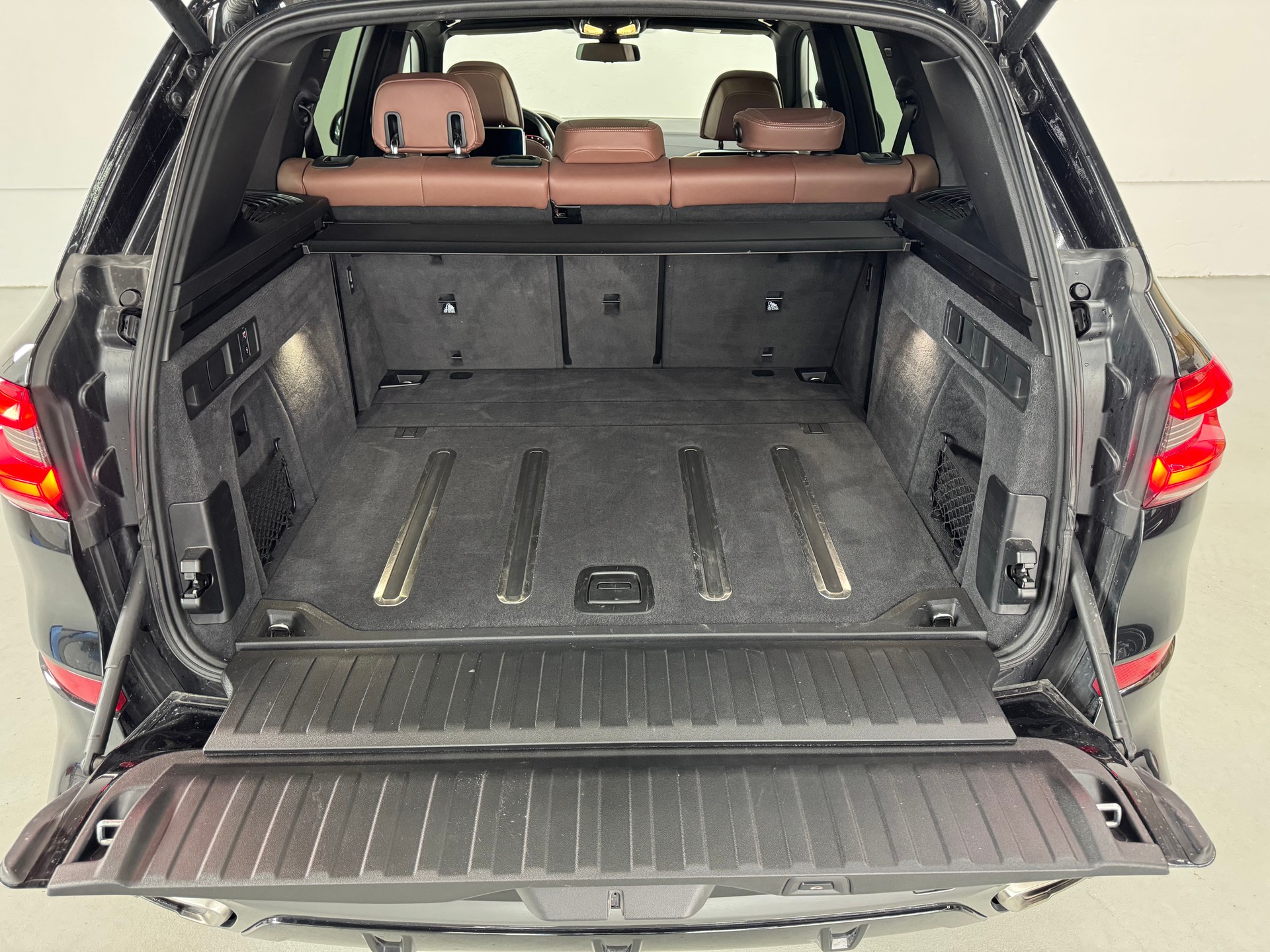 BMW X5 xDrive M50d Steptronic-image-31