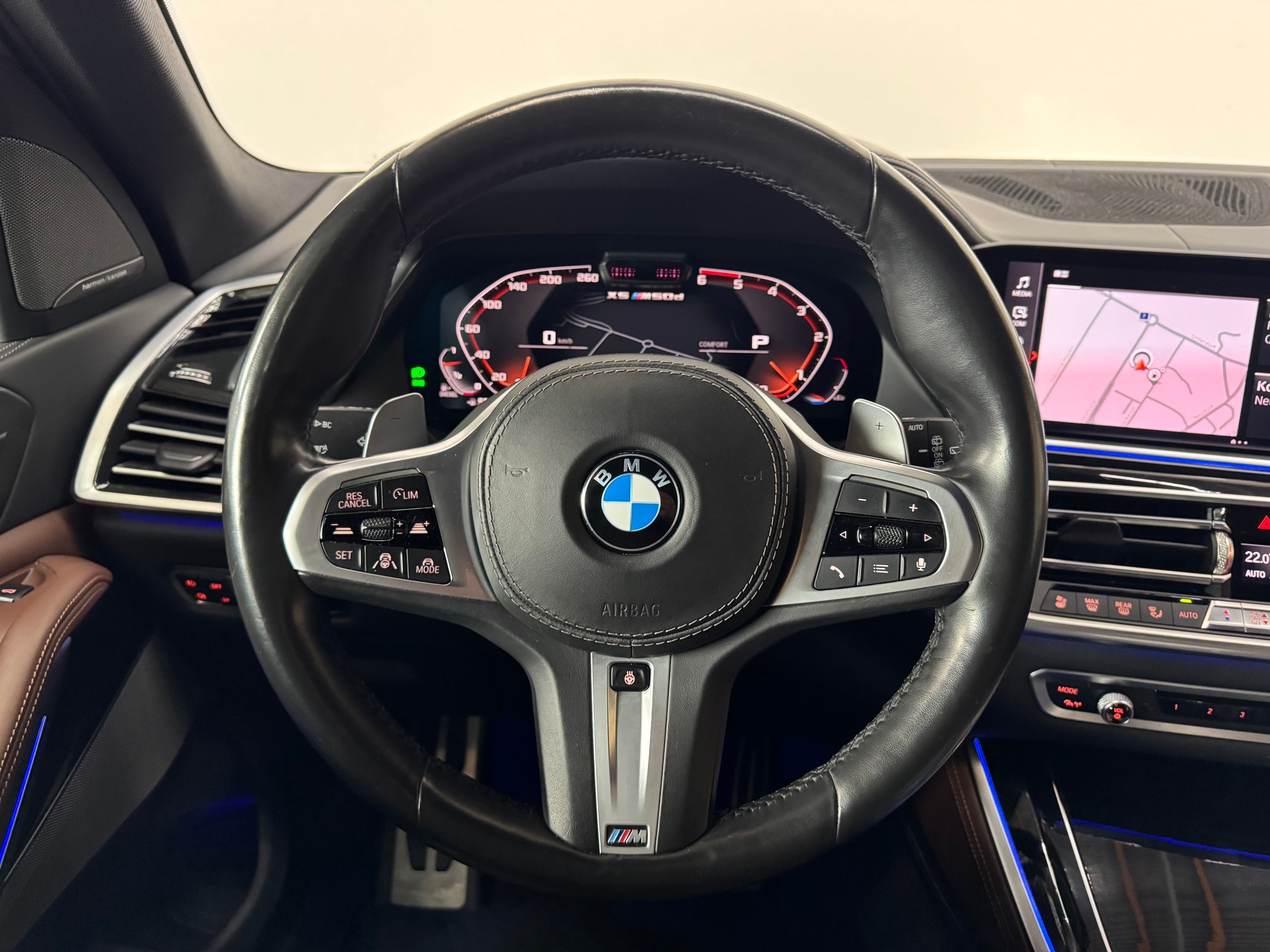 BMW X5 xDrive M50d Steptronic-image-15