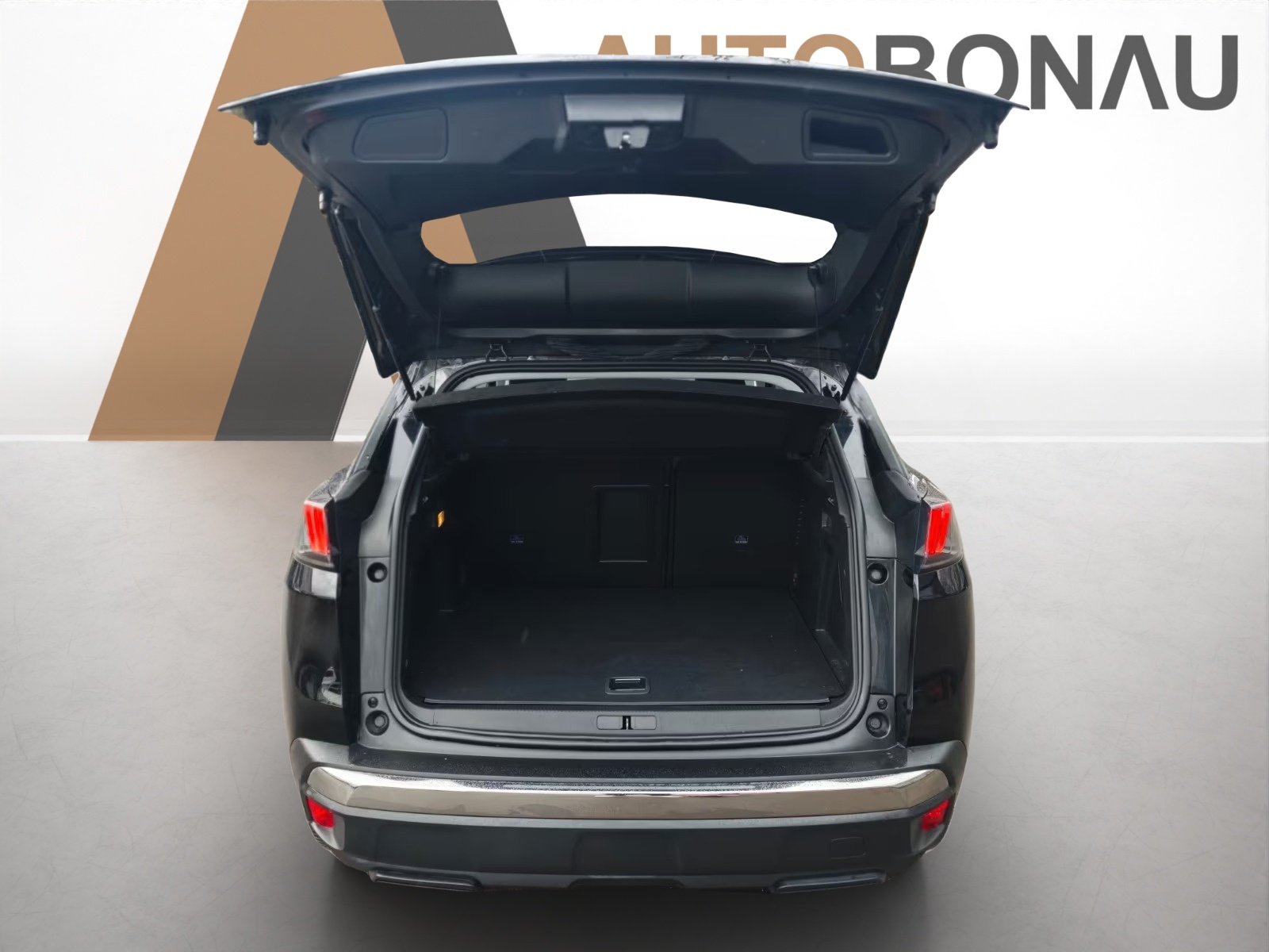 PEUGEOT 3008 1.6 Plug-in Hybrid Allure-image-24