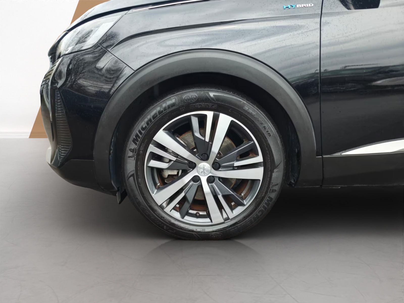 PEUGEOT 3008 1.6 Plug-in Hybrid Allure-image-11