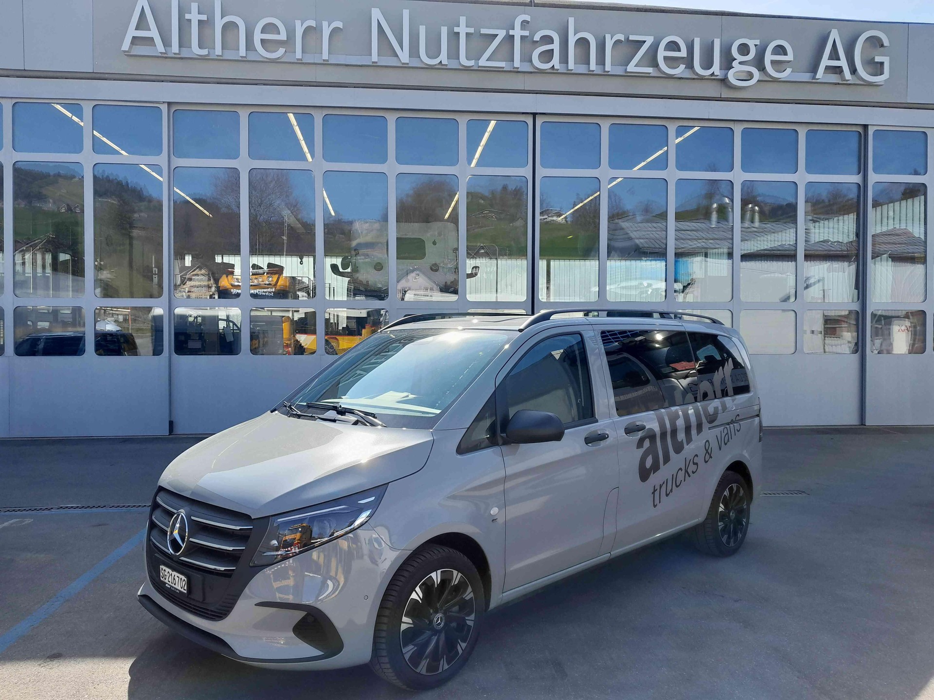 MERCEDES-BENZ Vito 119 CDI KB K 4x4 Tourer Select-image-0