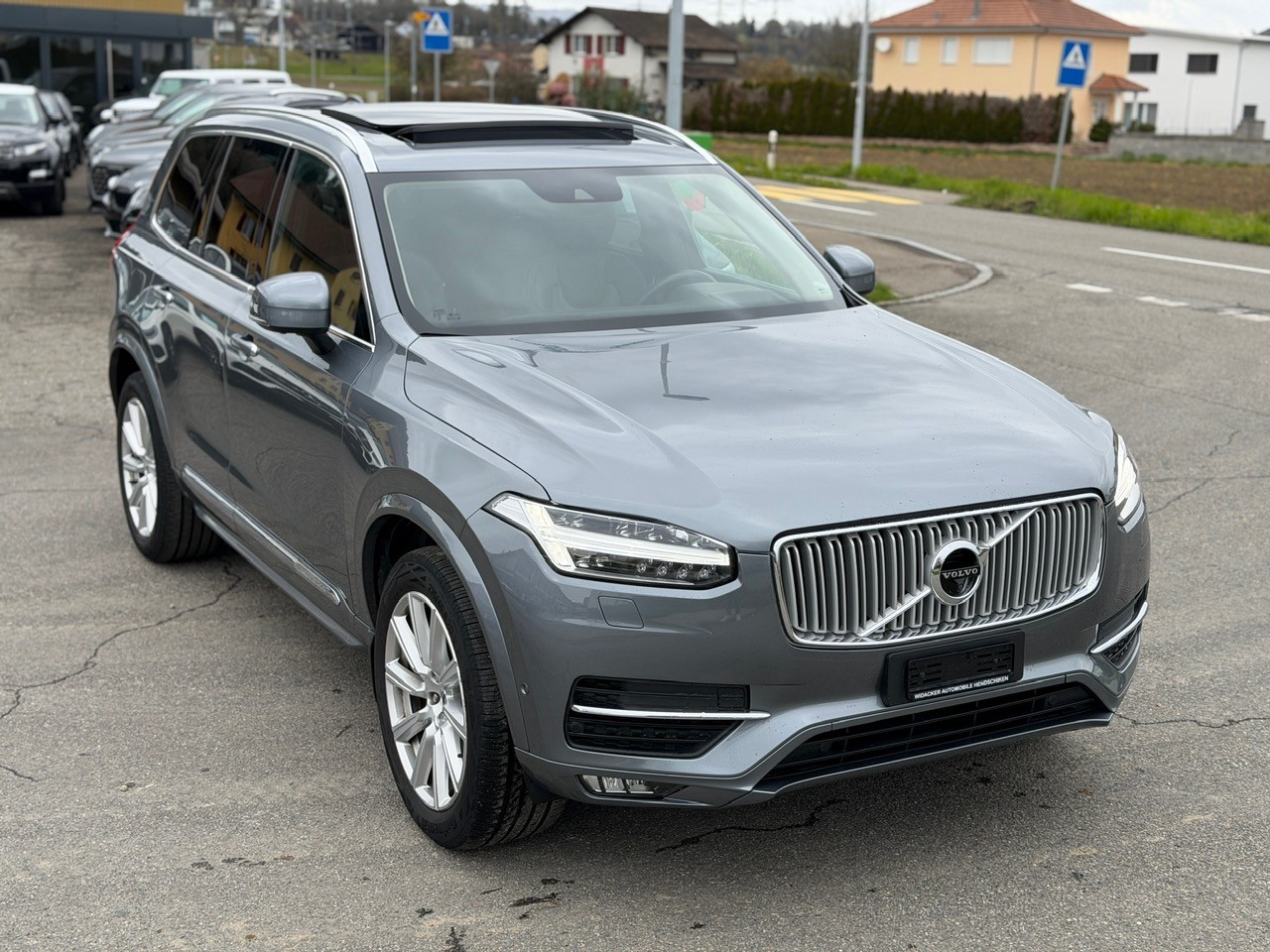 VOLVO XC90 D5 AWD Inscription Geartronic-image-13
