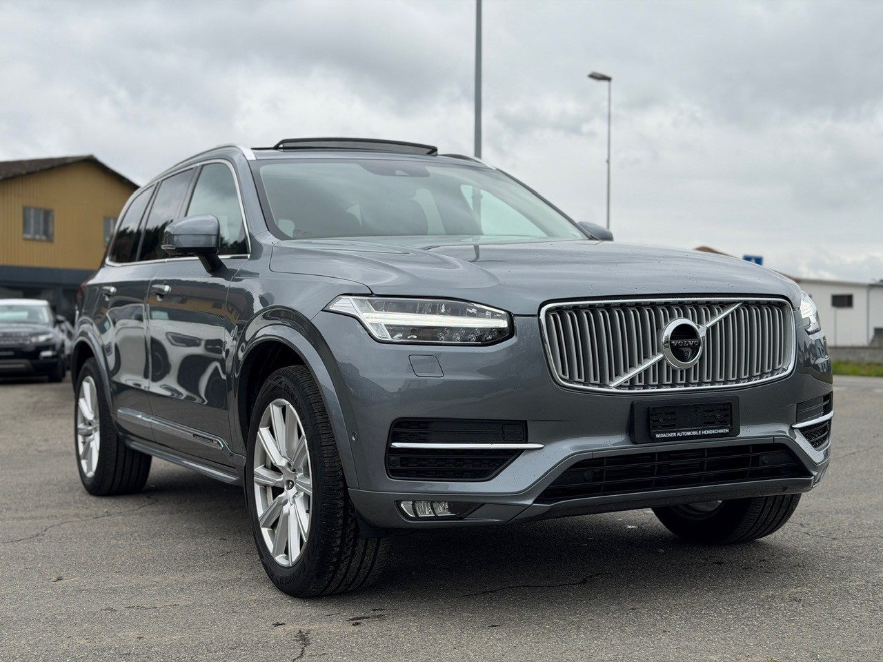 VOLVO XC90 D5 AWD Inscription Geartronic-image-2
