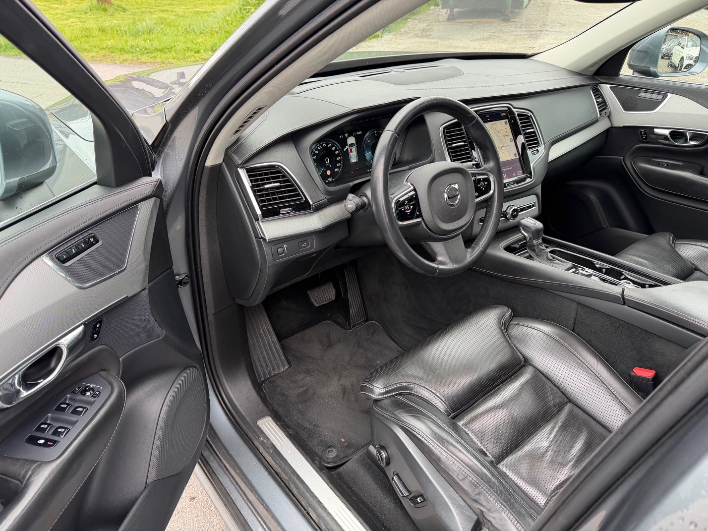 VOLVO XC90 D5 AWD Inscription Geartronic-image-7