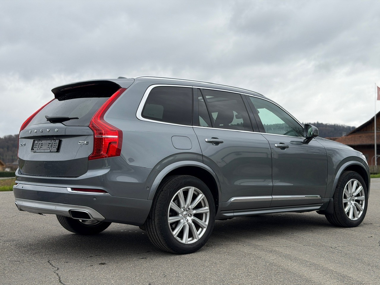 VOLVO XC90 D5 AWD Inscription Geartronic-image-3