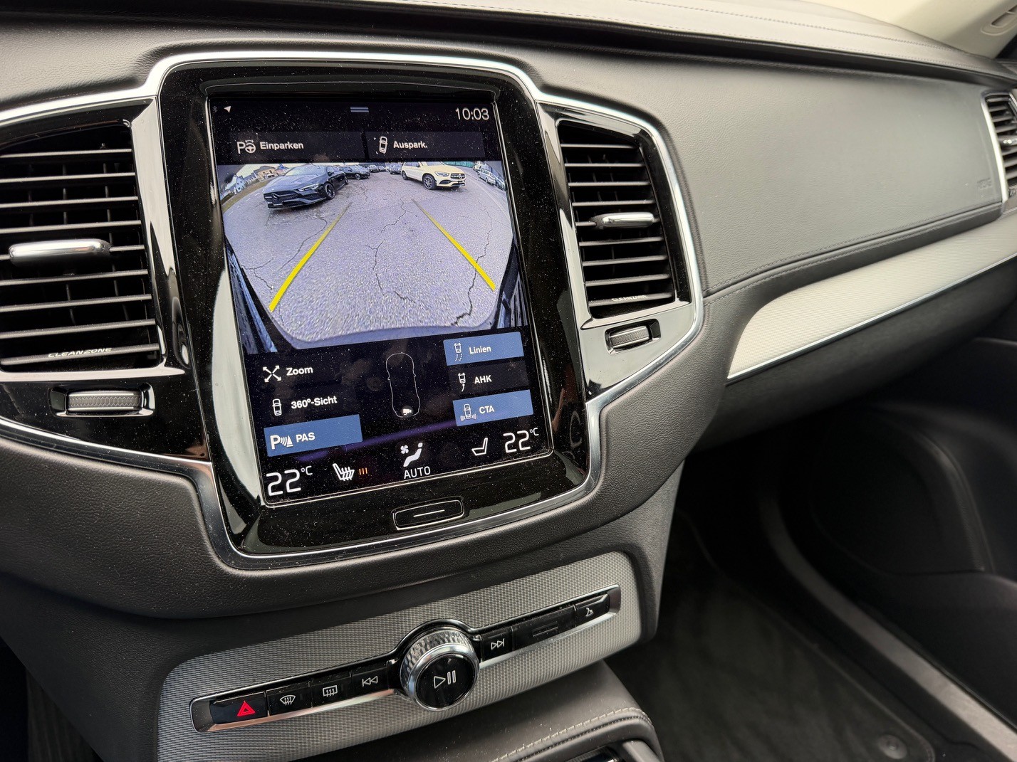 VOLVO XC90 D5 AWD Inscription Geartronic-image-8