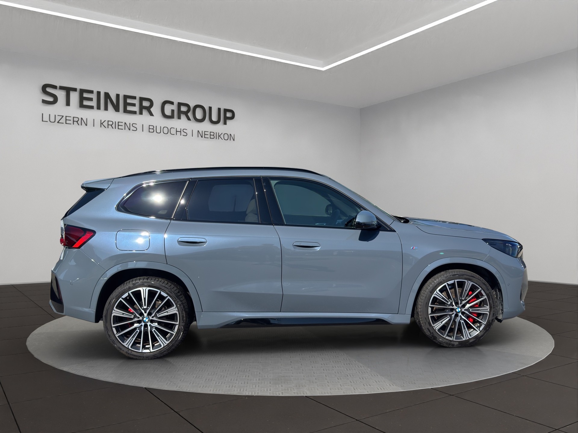 BMW X1 xDrive 23d 48V M Sport Pro-showroom-element-3