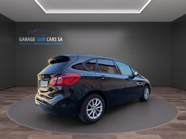 BMW 218d xDrive Active Tourer Steptronic-image-4