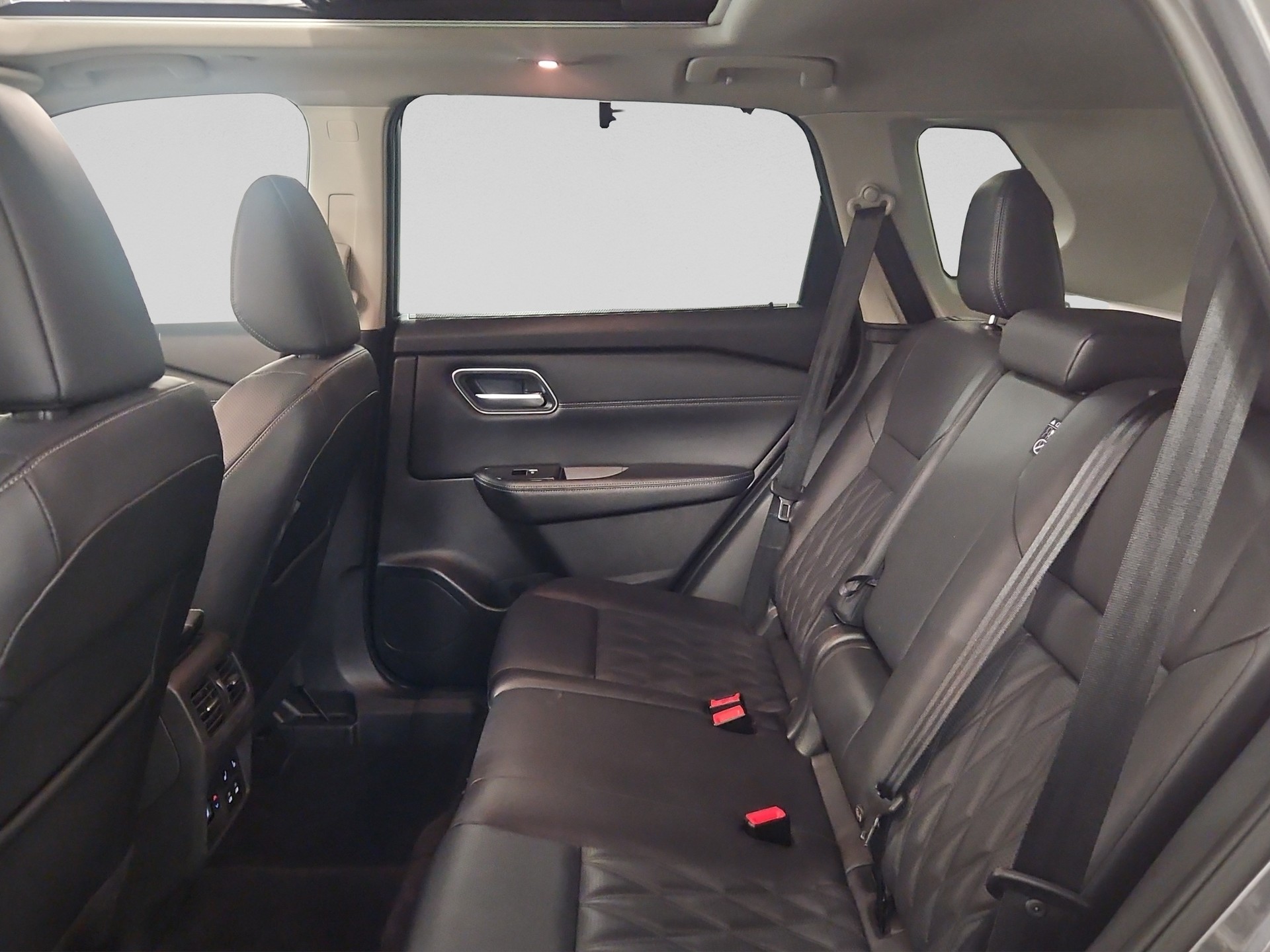 NISSAN X-Trail 1.5 VC-T e-Power 4WD Tekna+-image-14