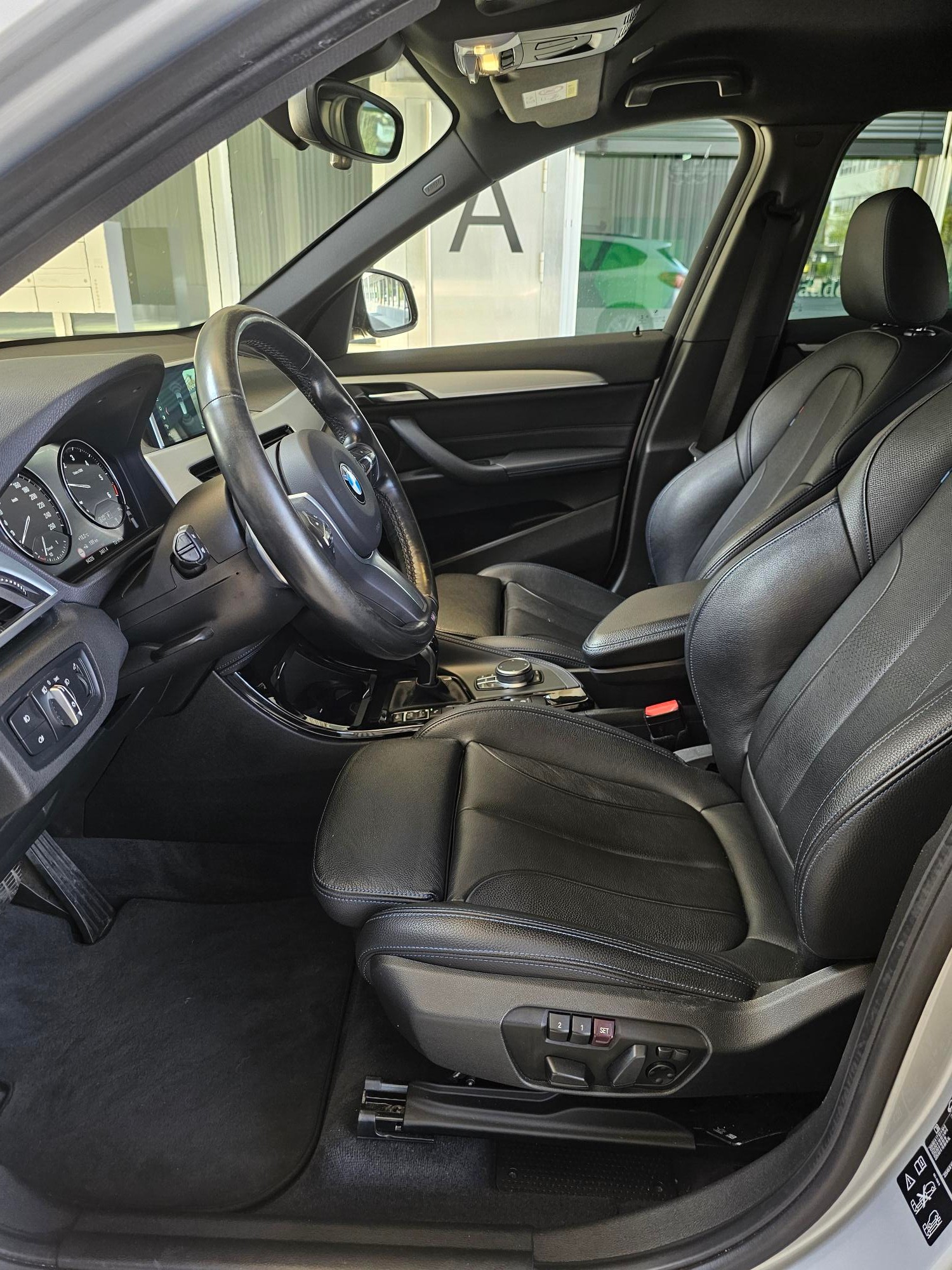 BMW X1 xDrive 20d M Sport Steptronic-image-9
