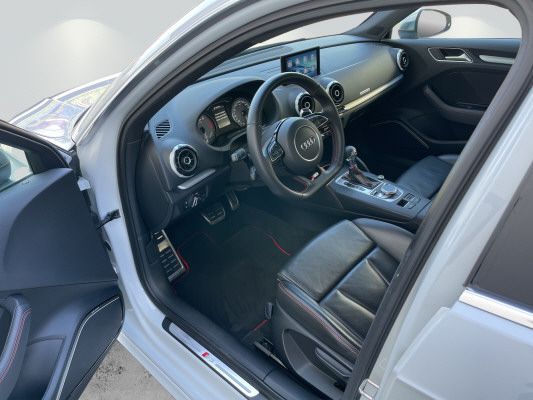 AUDI S3 2.0 TFSI quattro-image-9