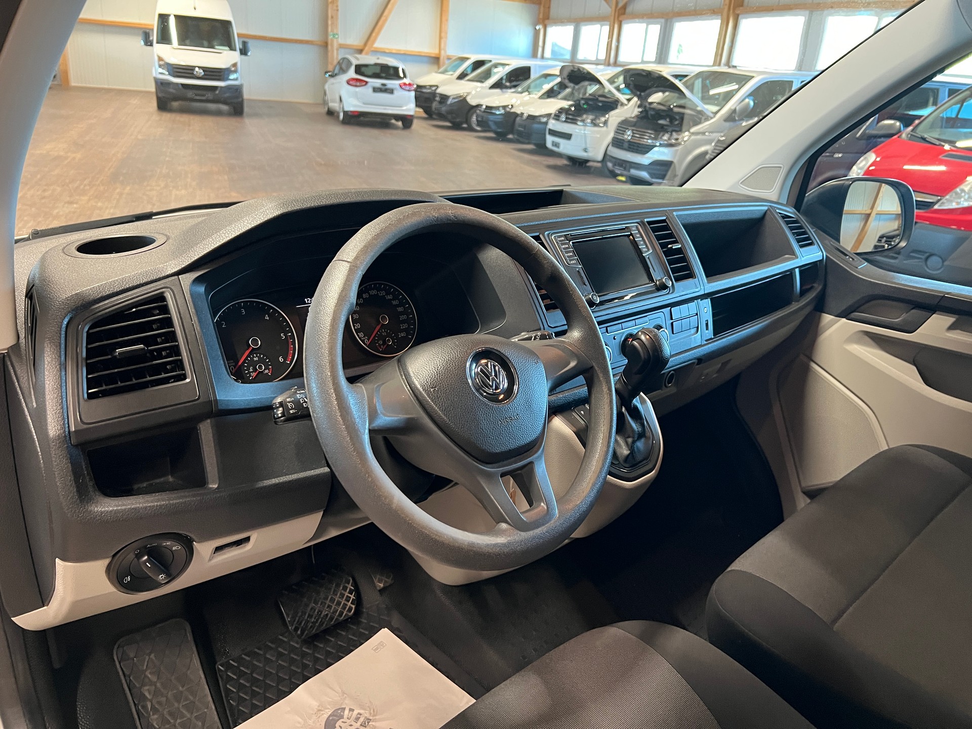 VW T6 2.0 TDI DSG-image-9