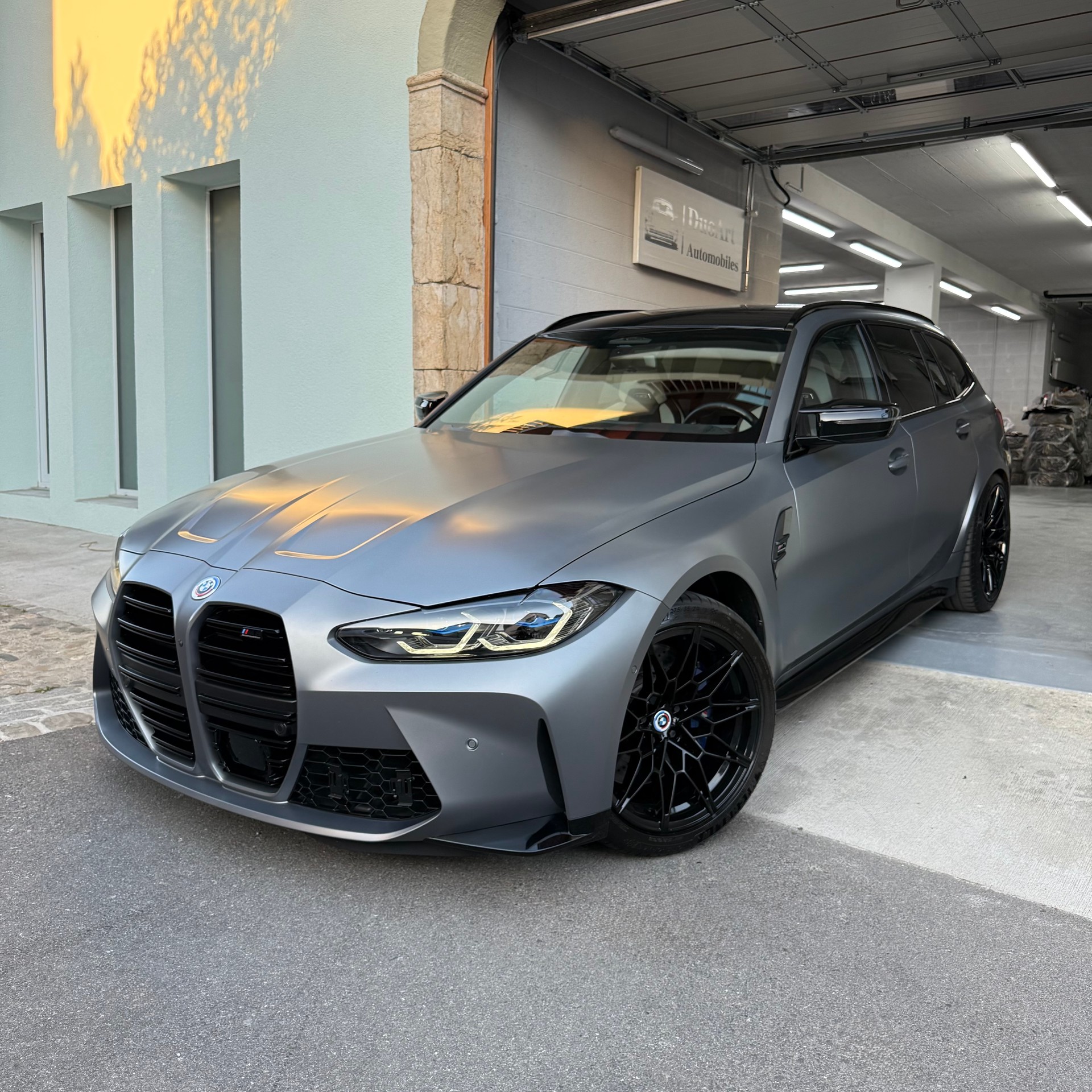 BMW M3 Touring xDrive Competition M Individual Frozen Pure Grey