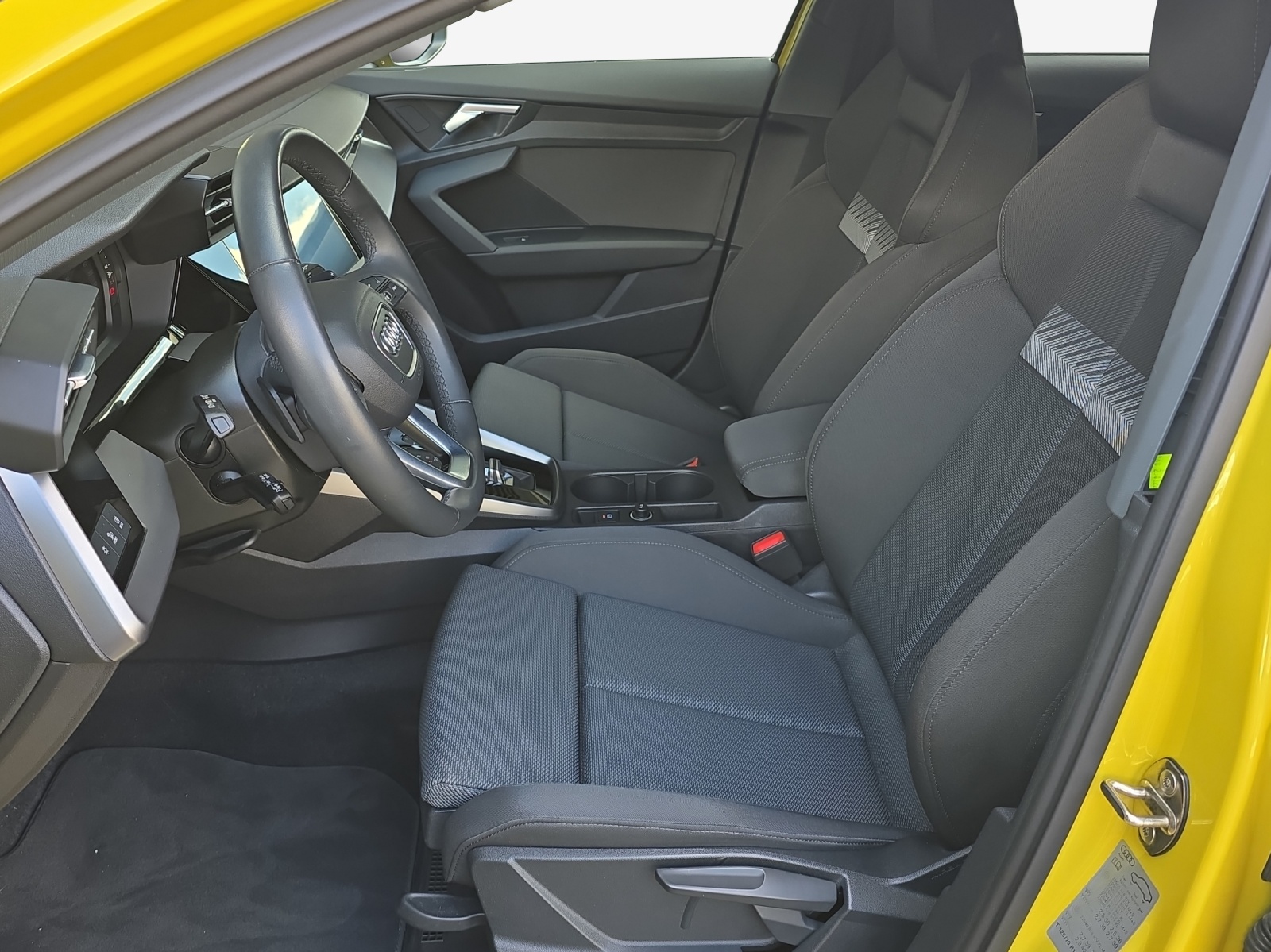 AUDI A3 Sportback 35 TFSI S line Attraction S-tronic-image-7