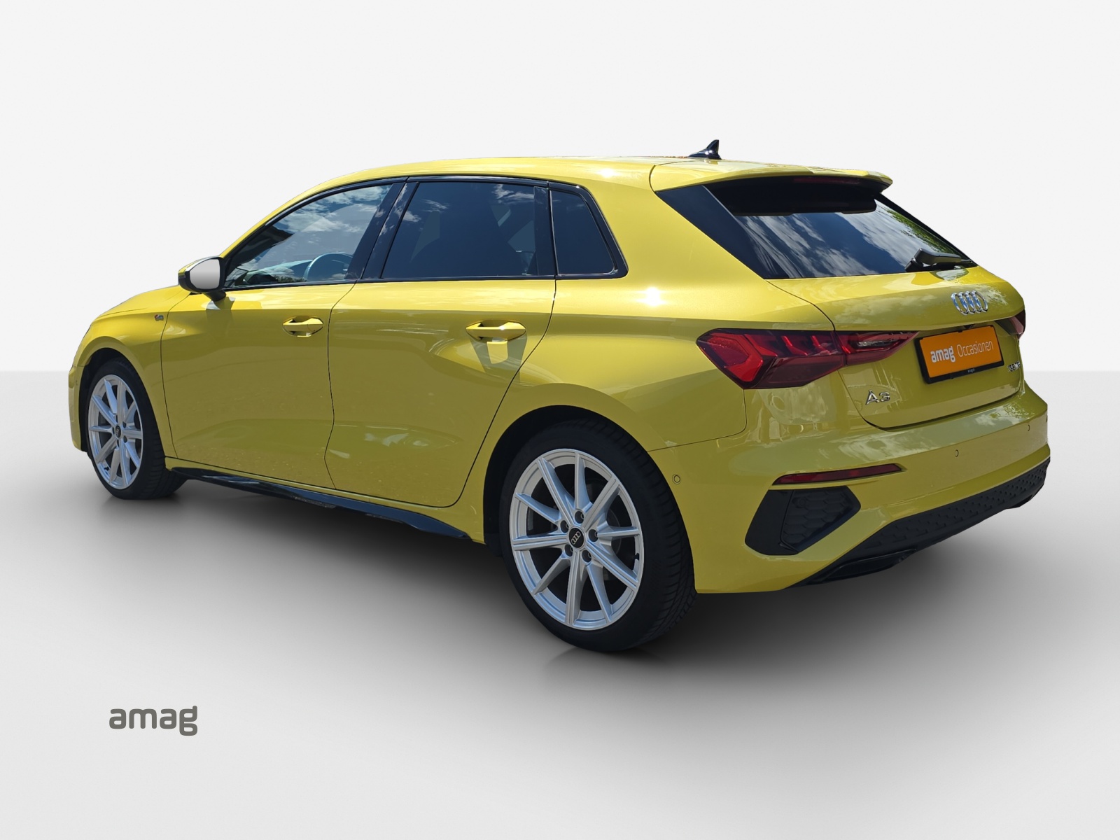AUDI A3 Sportback 35 TFSI S line Attraction S-tronic-image-2