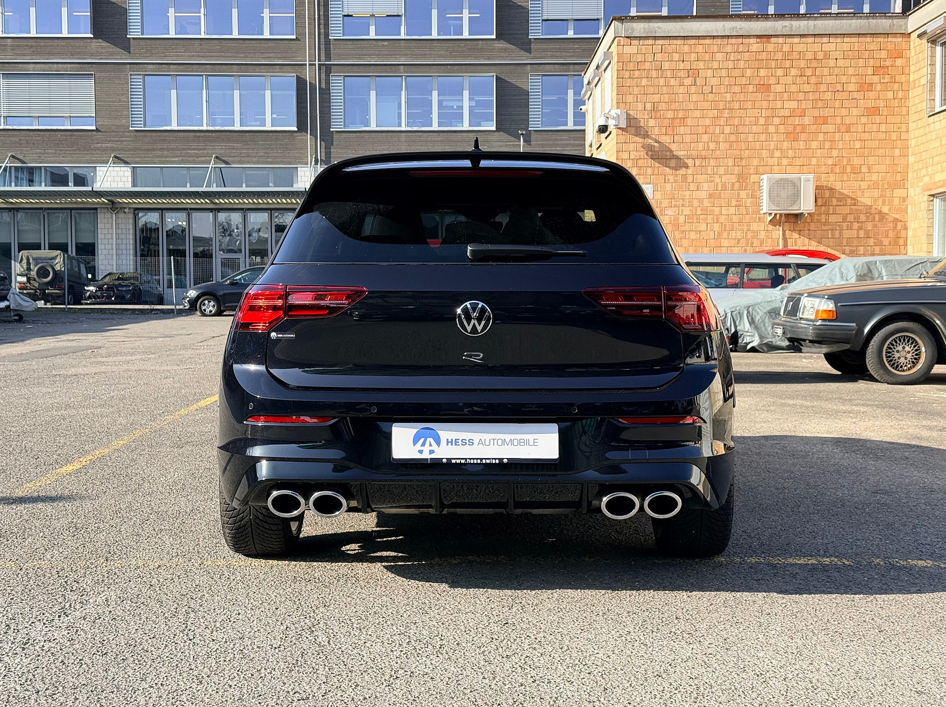 VW Golf 2.0 TSI R DSG 4Motion-image-12