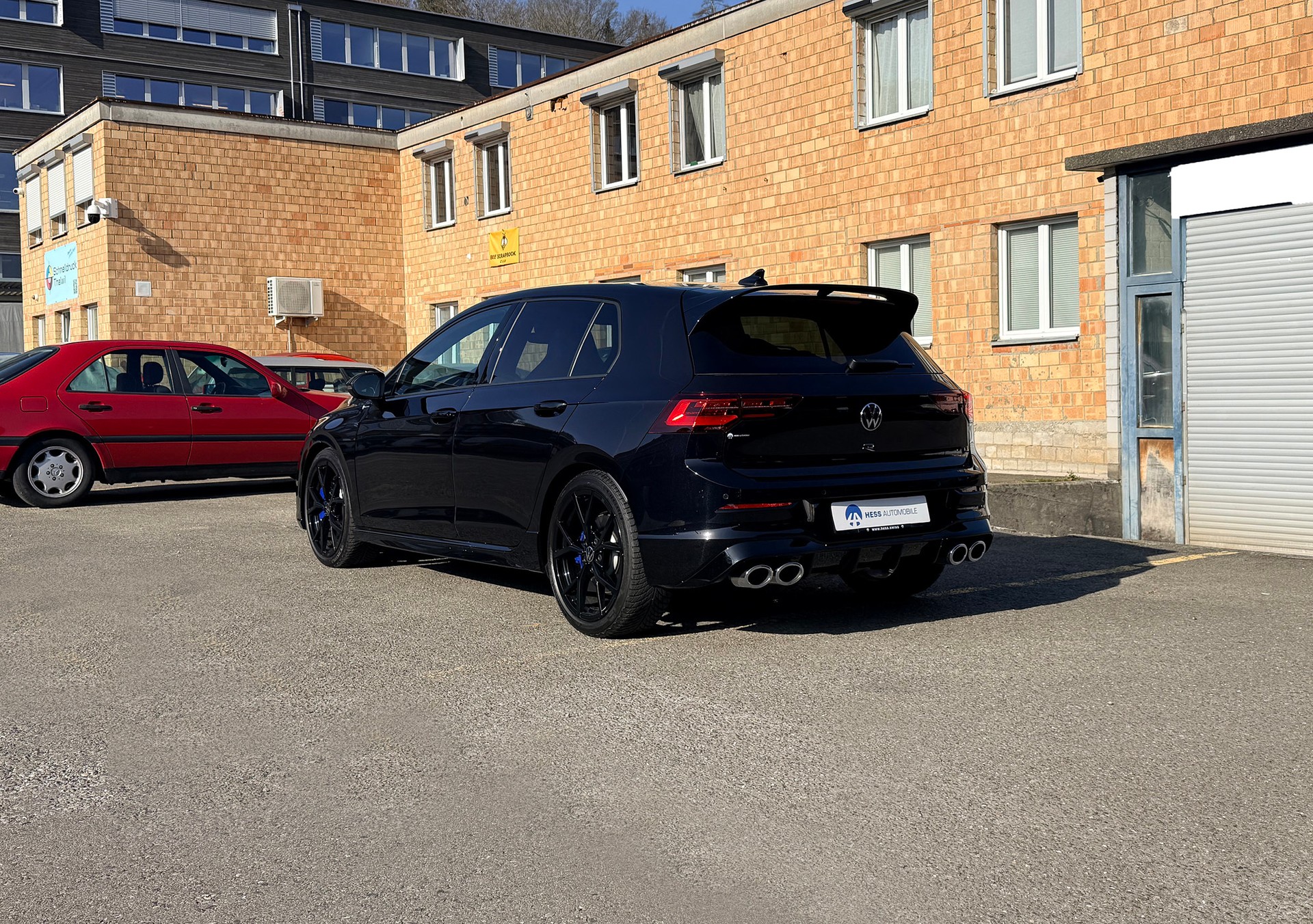VW Golf 2.0 TSI R DSG 4Motion-image-11